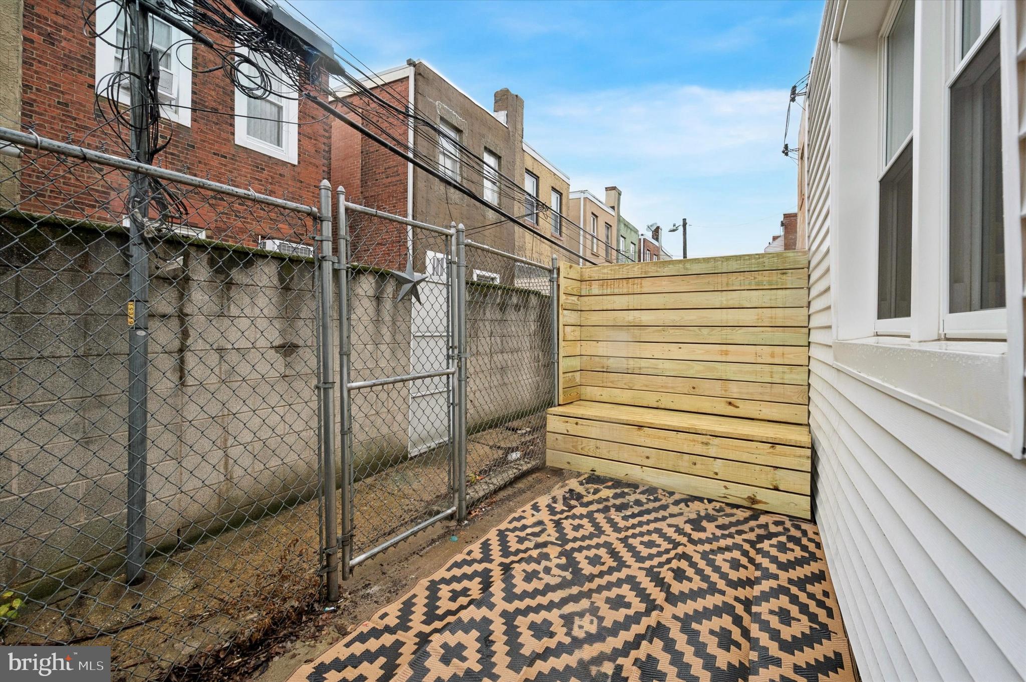 GIRARD ESTATES - Residential