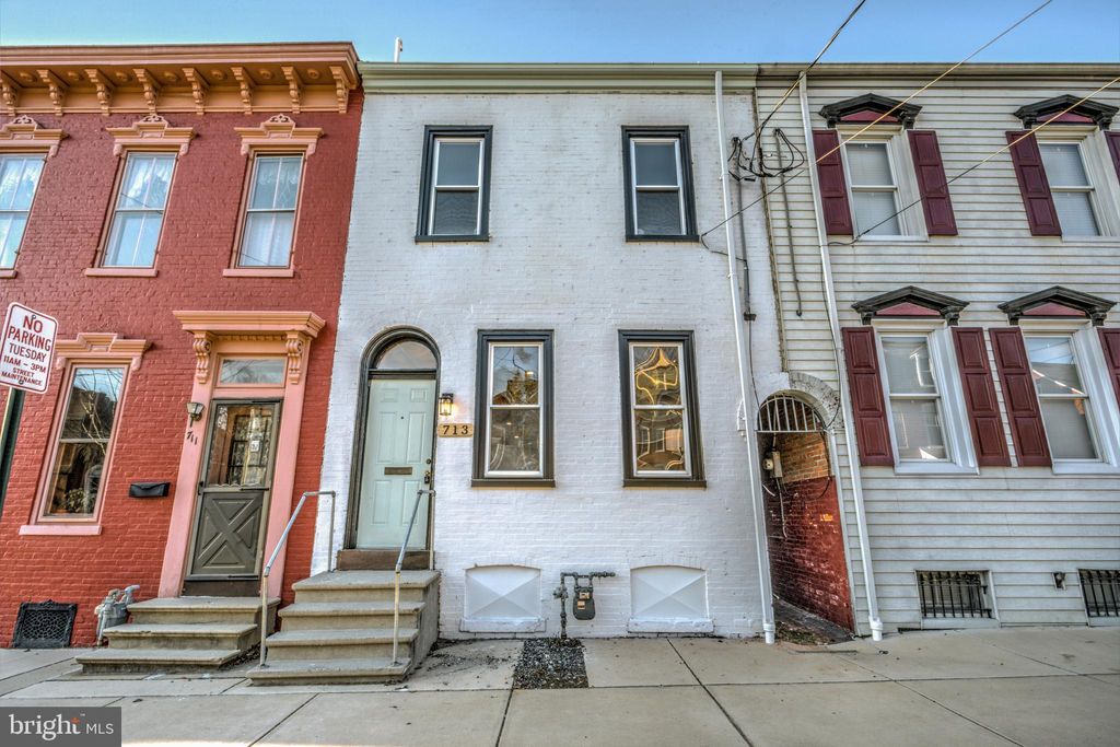 Photo of 713 WALNUT ST, COLUMBIA, PA 17512 (MLS # PALA2030596)