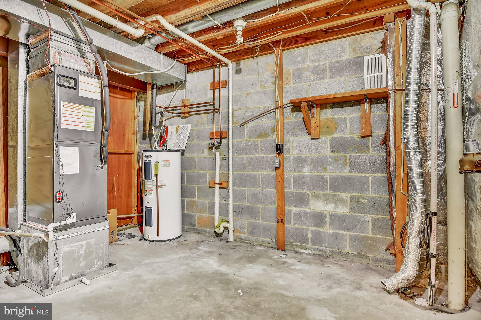 GUNNERS LAKE VILLAGE - Residential