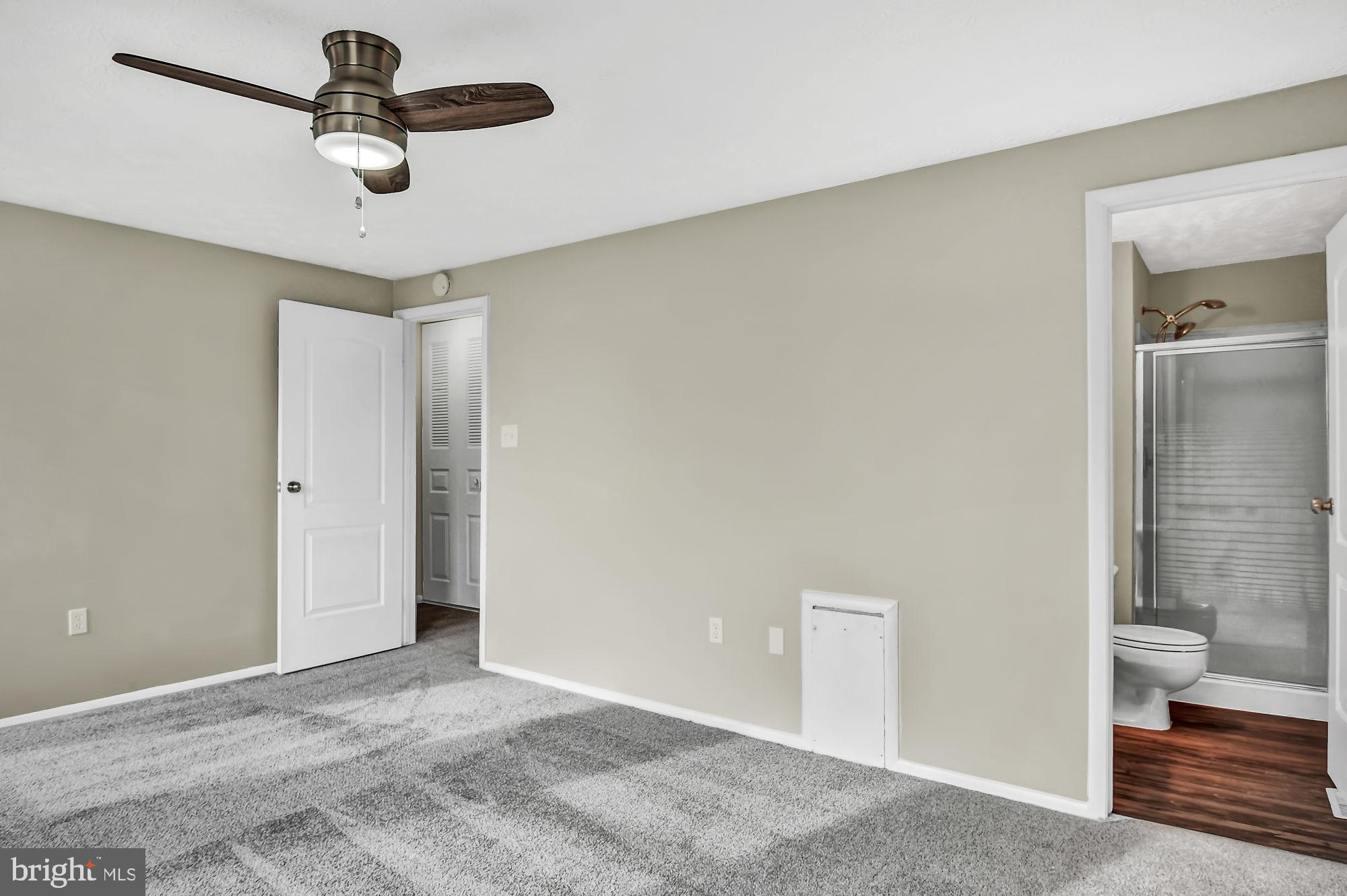 GUNNERS LAKE VILLAGE - Residential