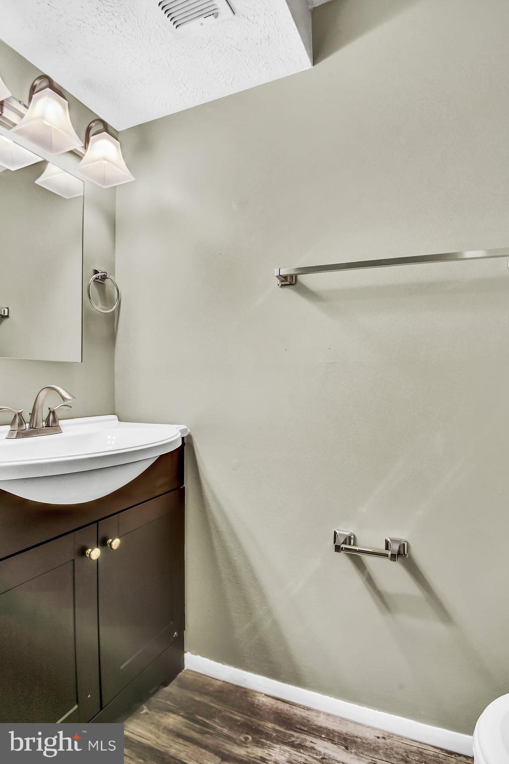 GUNNERS LAKE VILLAGE - Residential