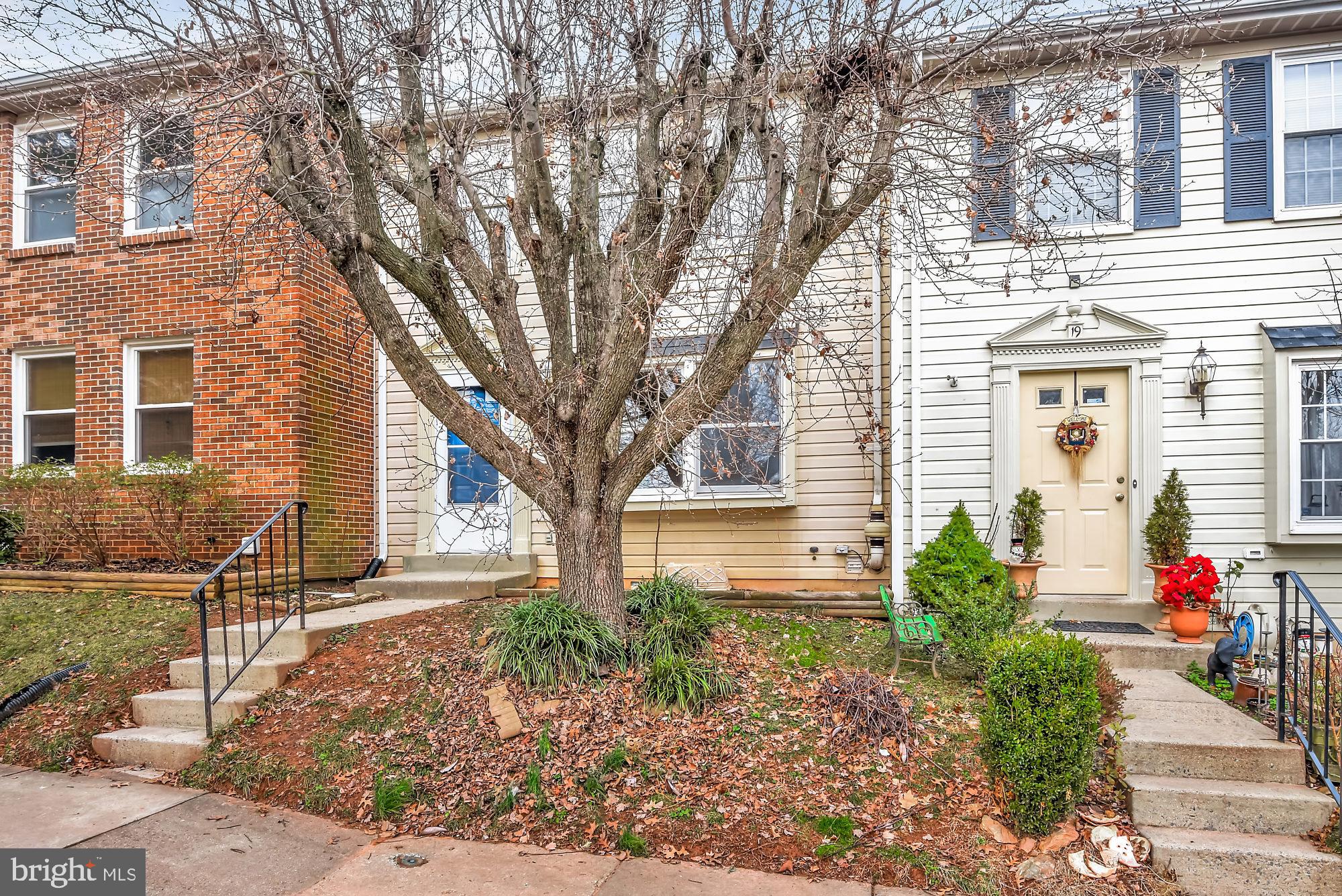 GUNNERS LAKE VILLAGE - Residential