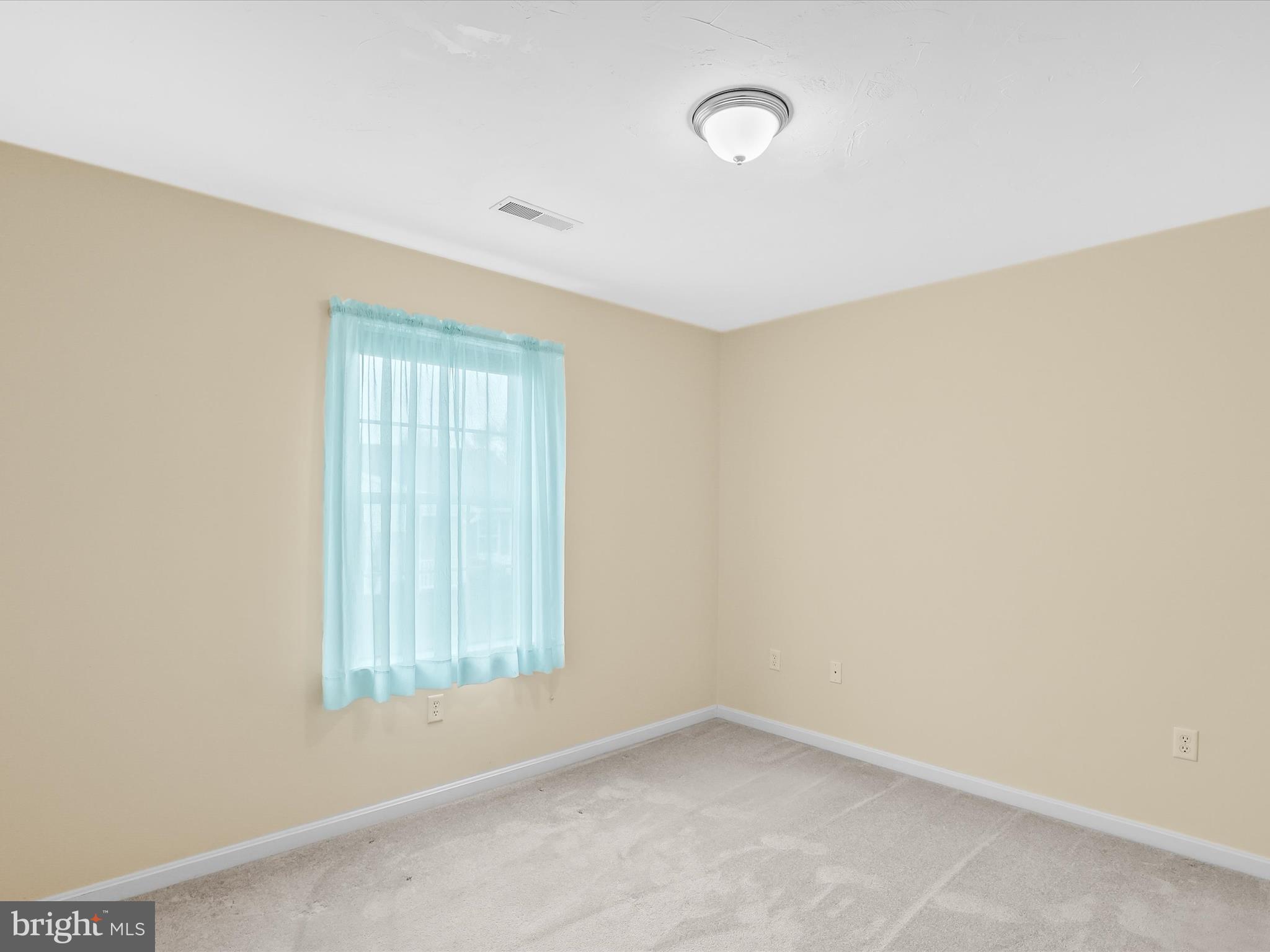 ROTH'S FARM VILLAGE - Residential