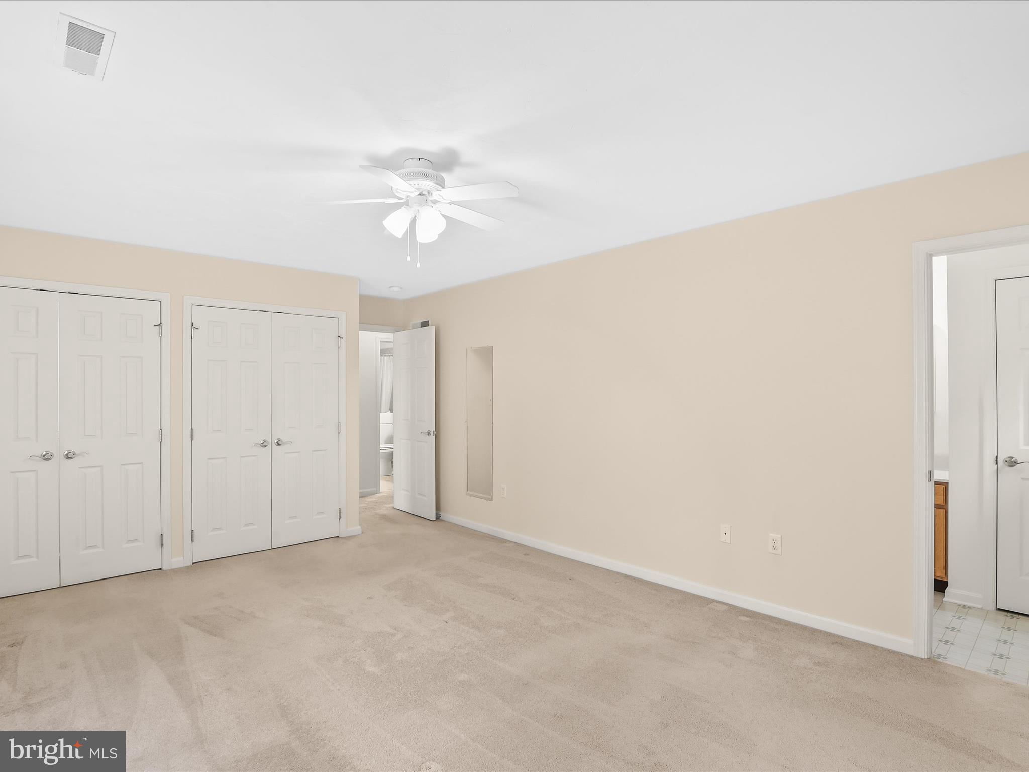 ROTH'S FARM VILLAGE - Residential