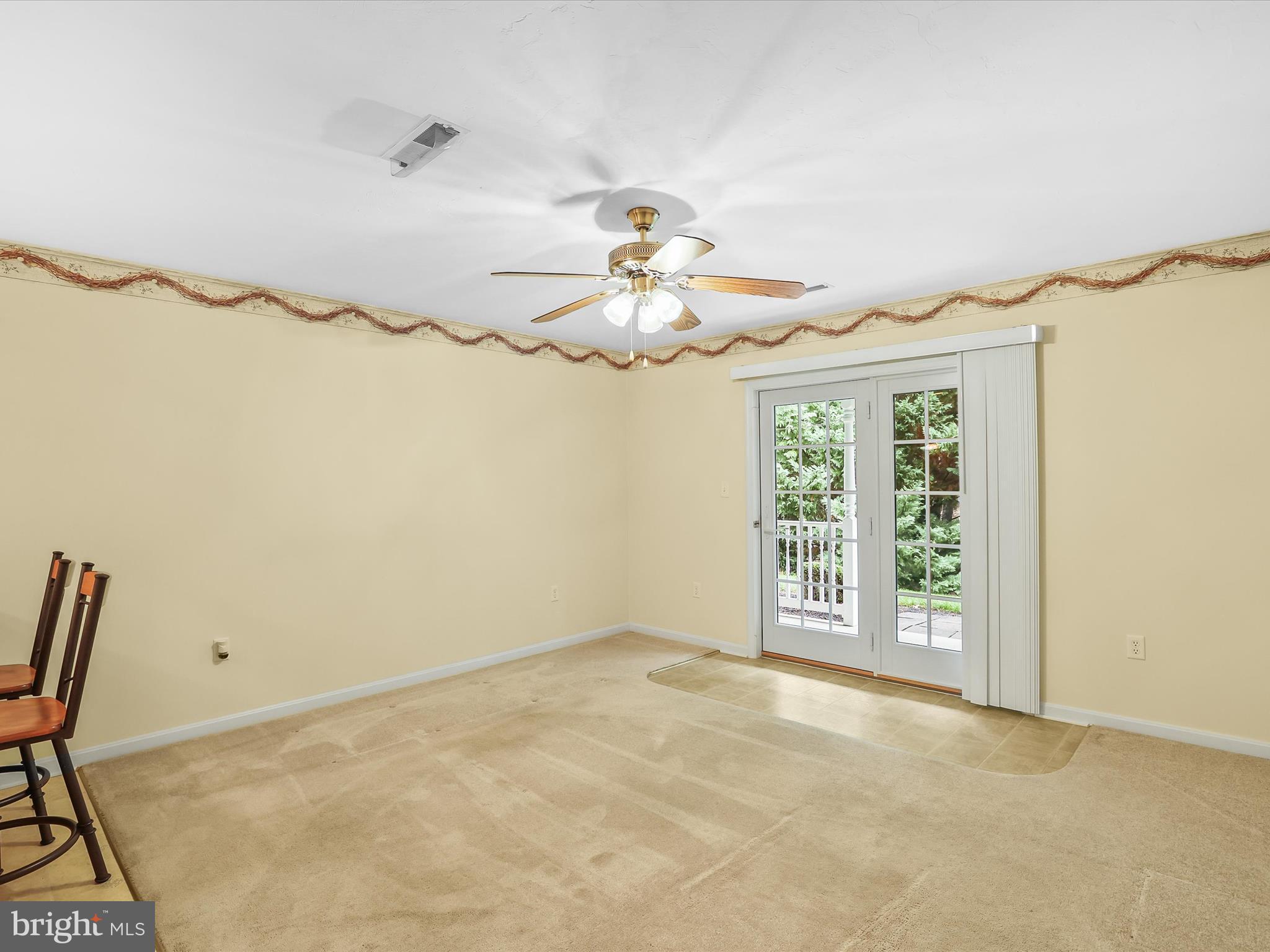 ROTH'S FARM VILLAGE - Residential