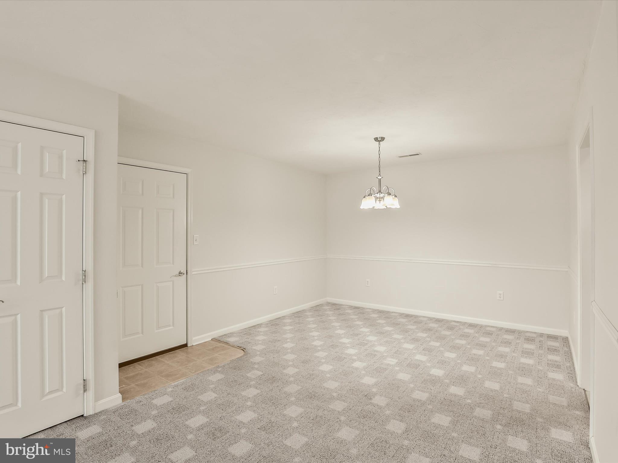 ROTH'S FARM VILLAGE - Residential