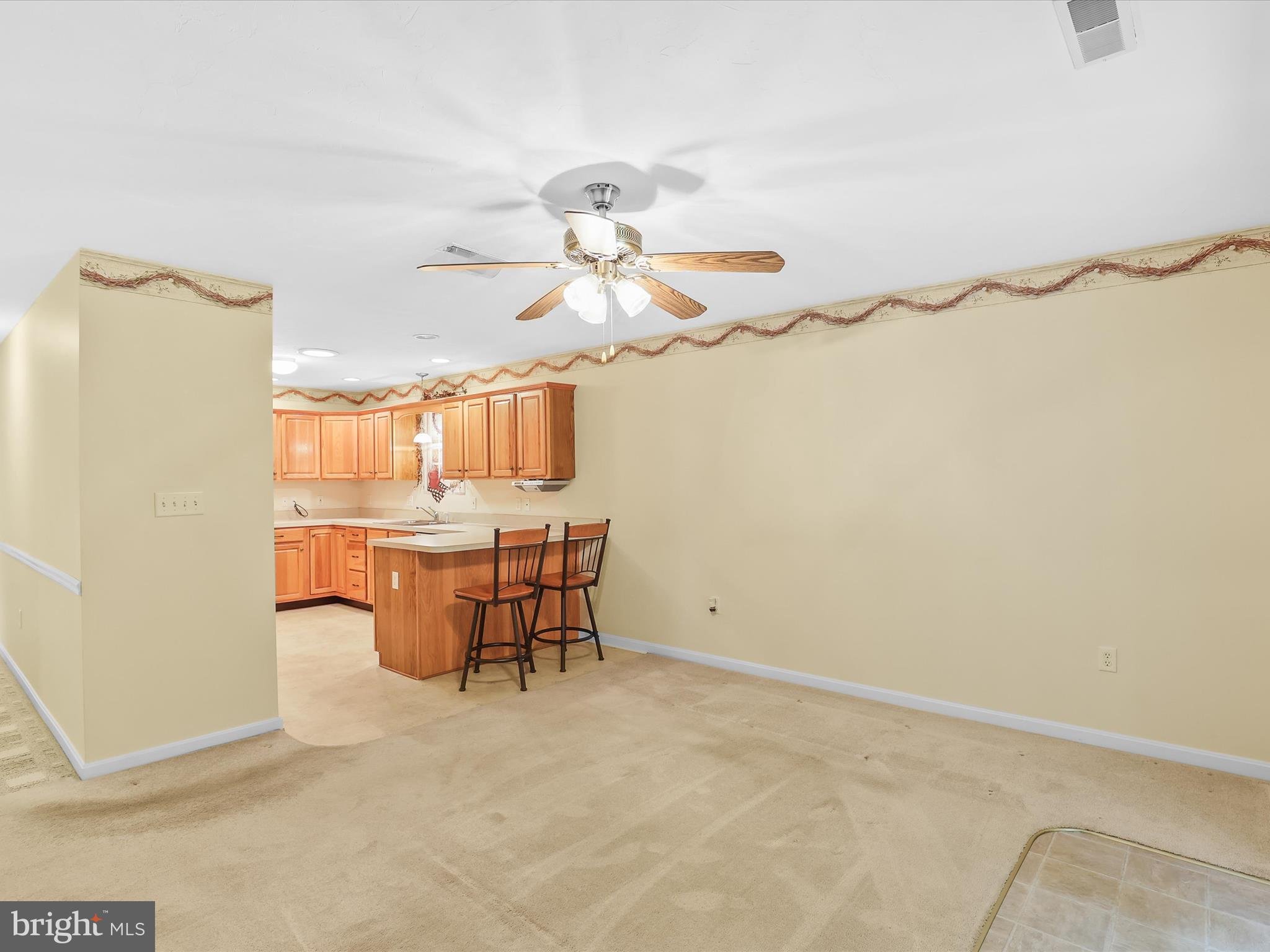 ROTH'S FARM VILLAGE - Residential