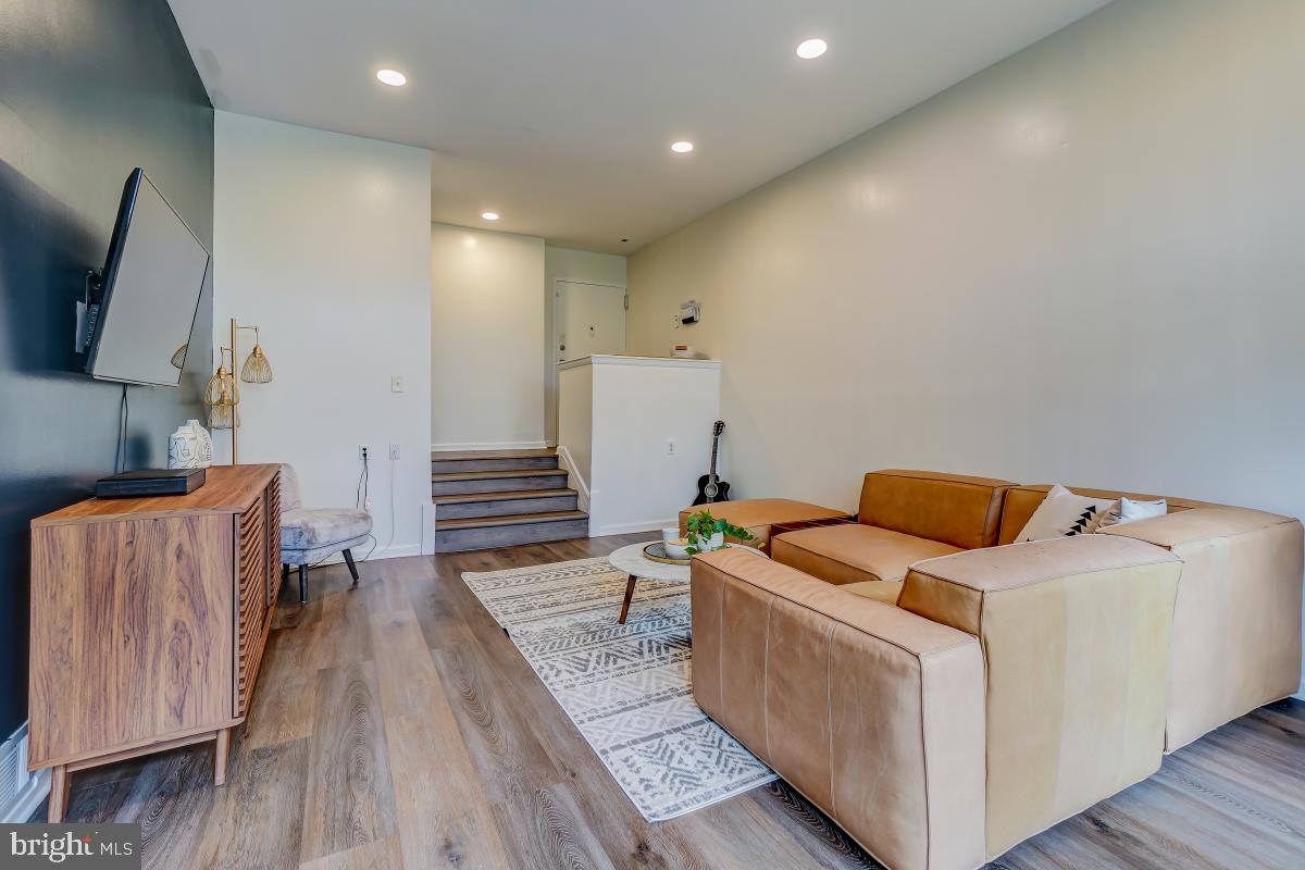 NORMANDIE ON THE LAKE II - Residential