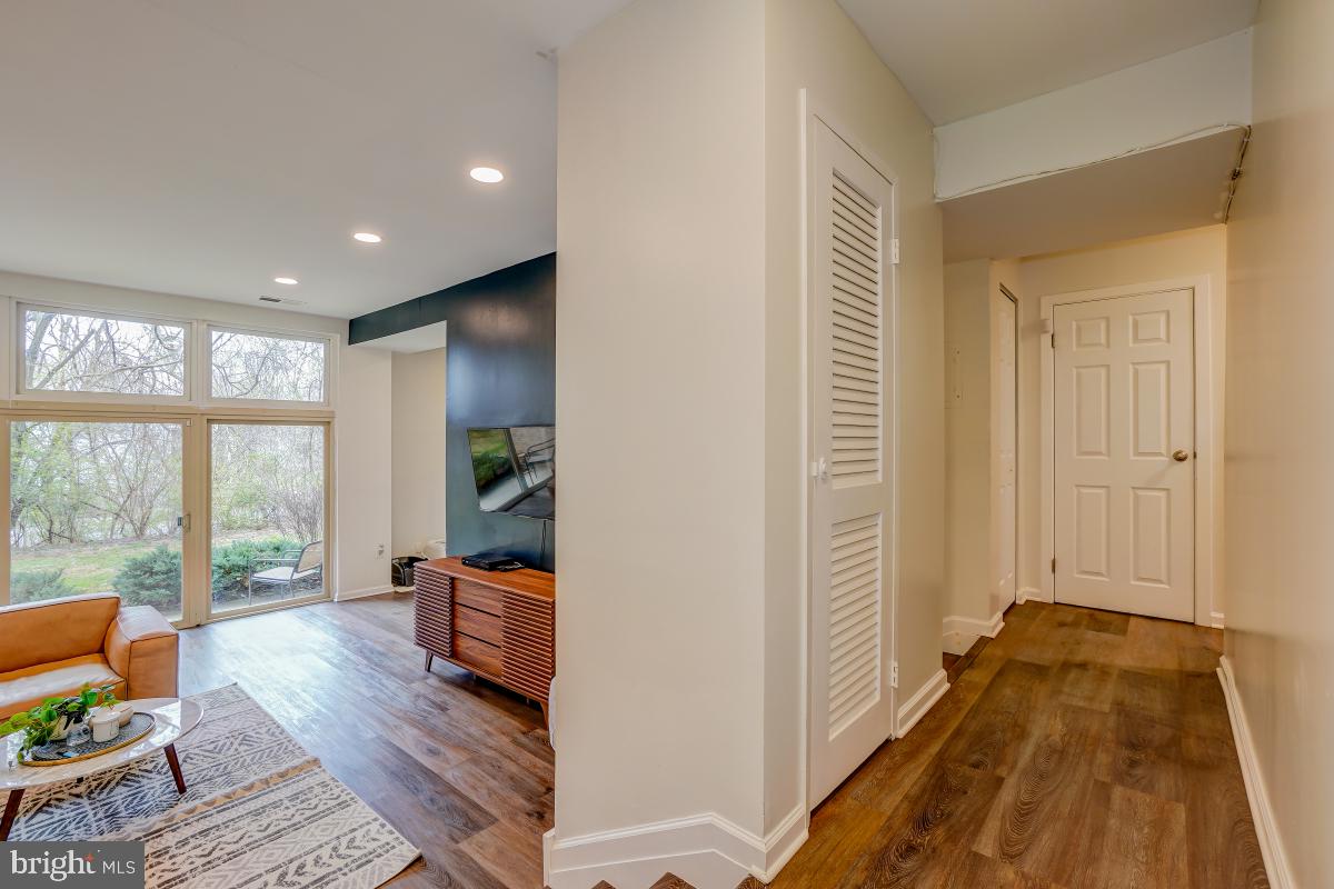 NORMANDIE ON THE LAKE II - Residential