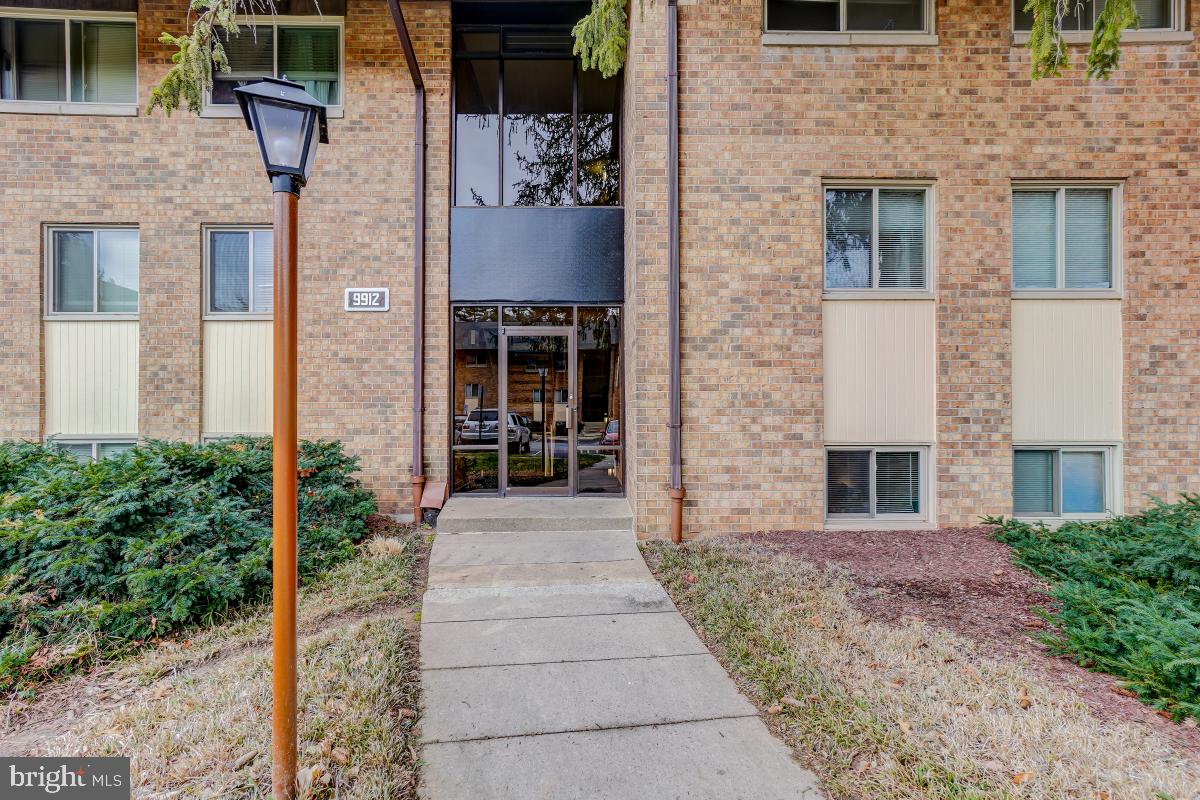 NORMANDIE ON THE LAKE II - Residential