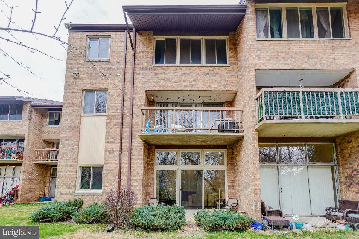 NORMANDIE ON THE LAKE II - Residential