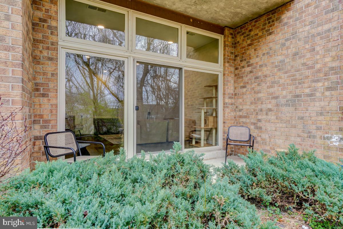 NORMANDIE ON THE LAKE II - Residential