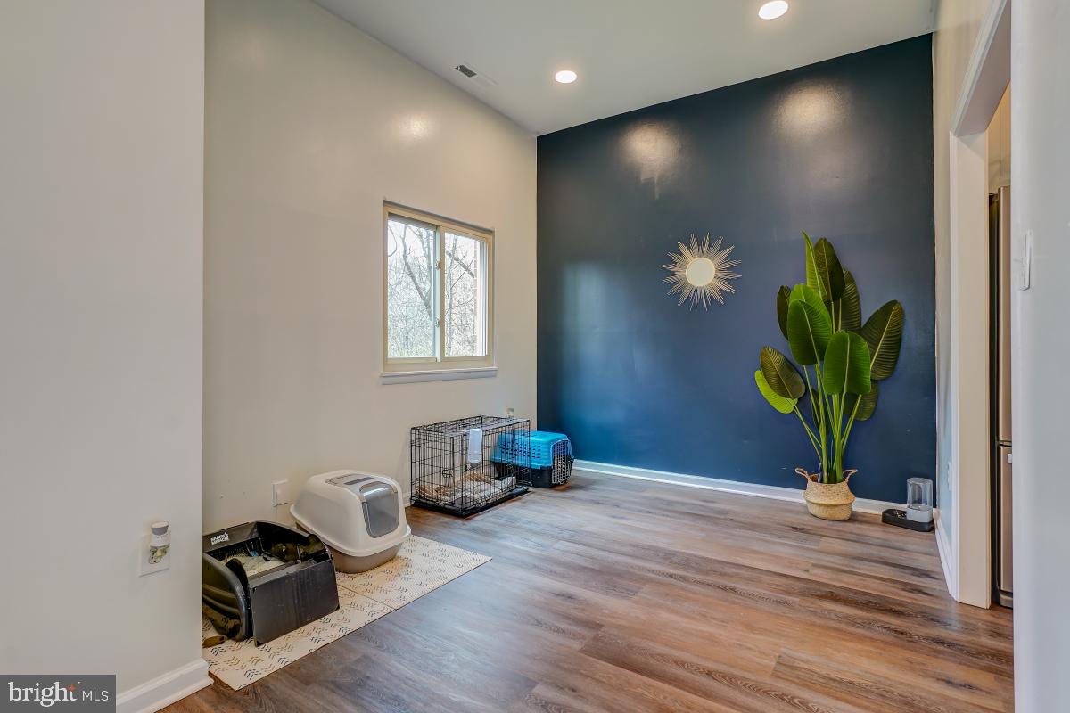 NORMANDIE ON THE LAKE II - Residential