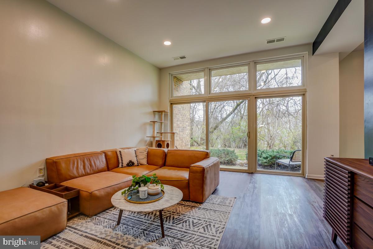 NORMANDIE ON THE LAKE II - Residential