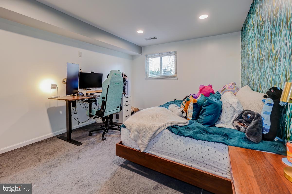 NORMANDIE ON THE LAKE II - Residential