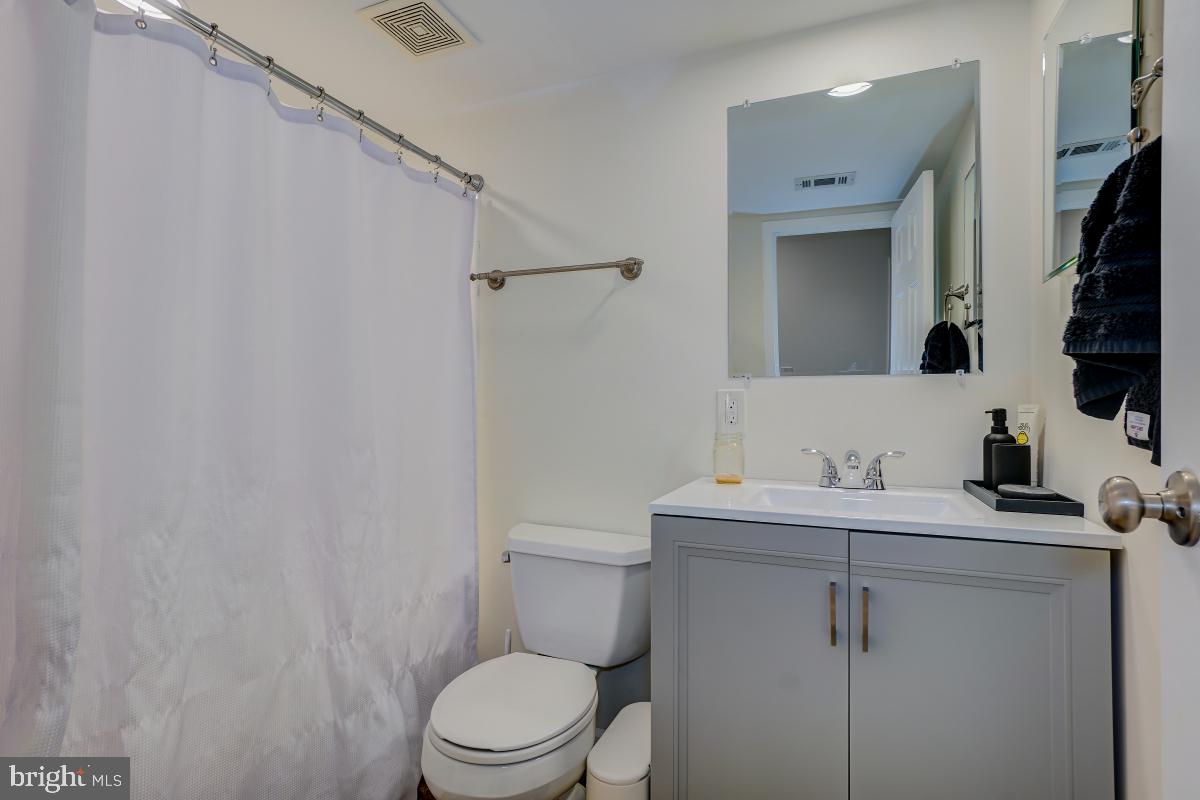 NORMANDIE ON THE LAKE II - Residential