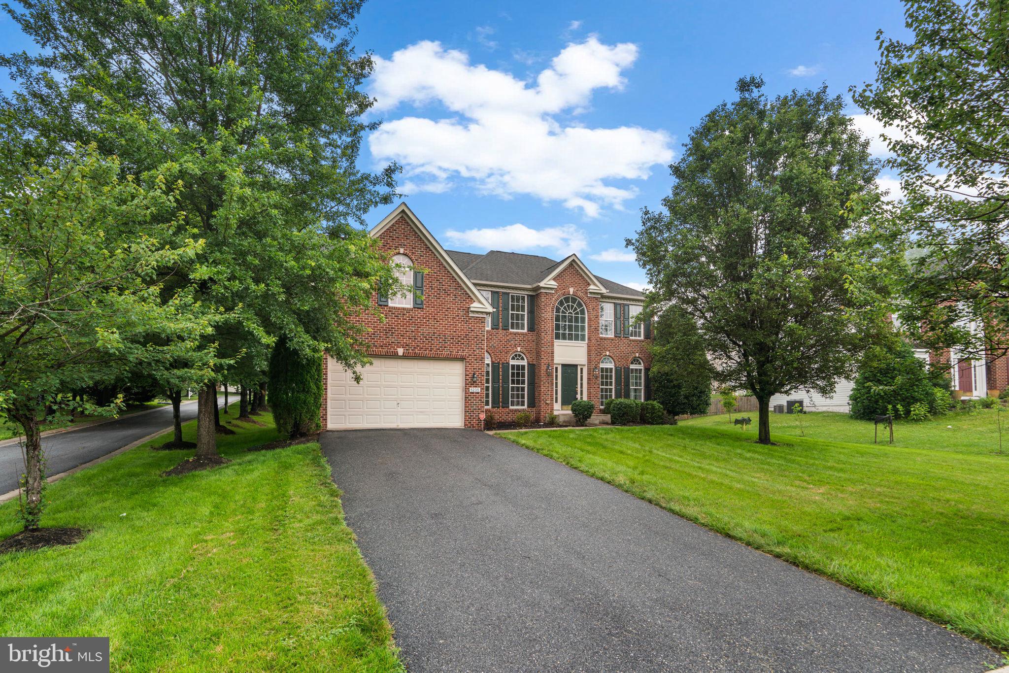 5235 HARVEY LANE