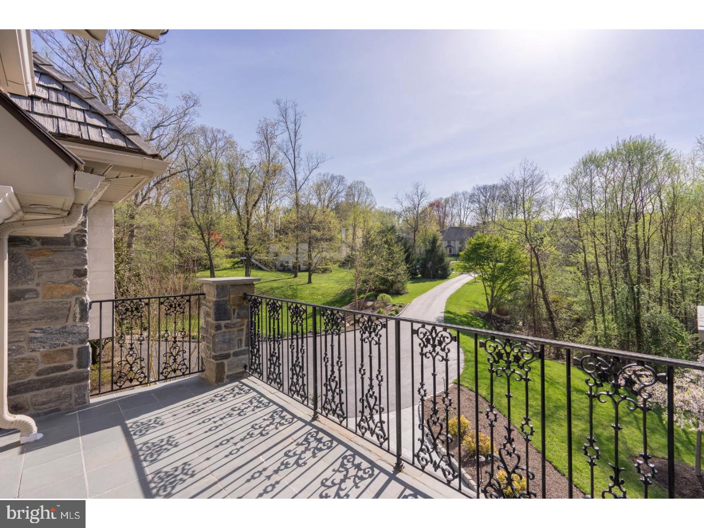 GEIST POINT - Residential