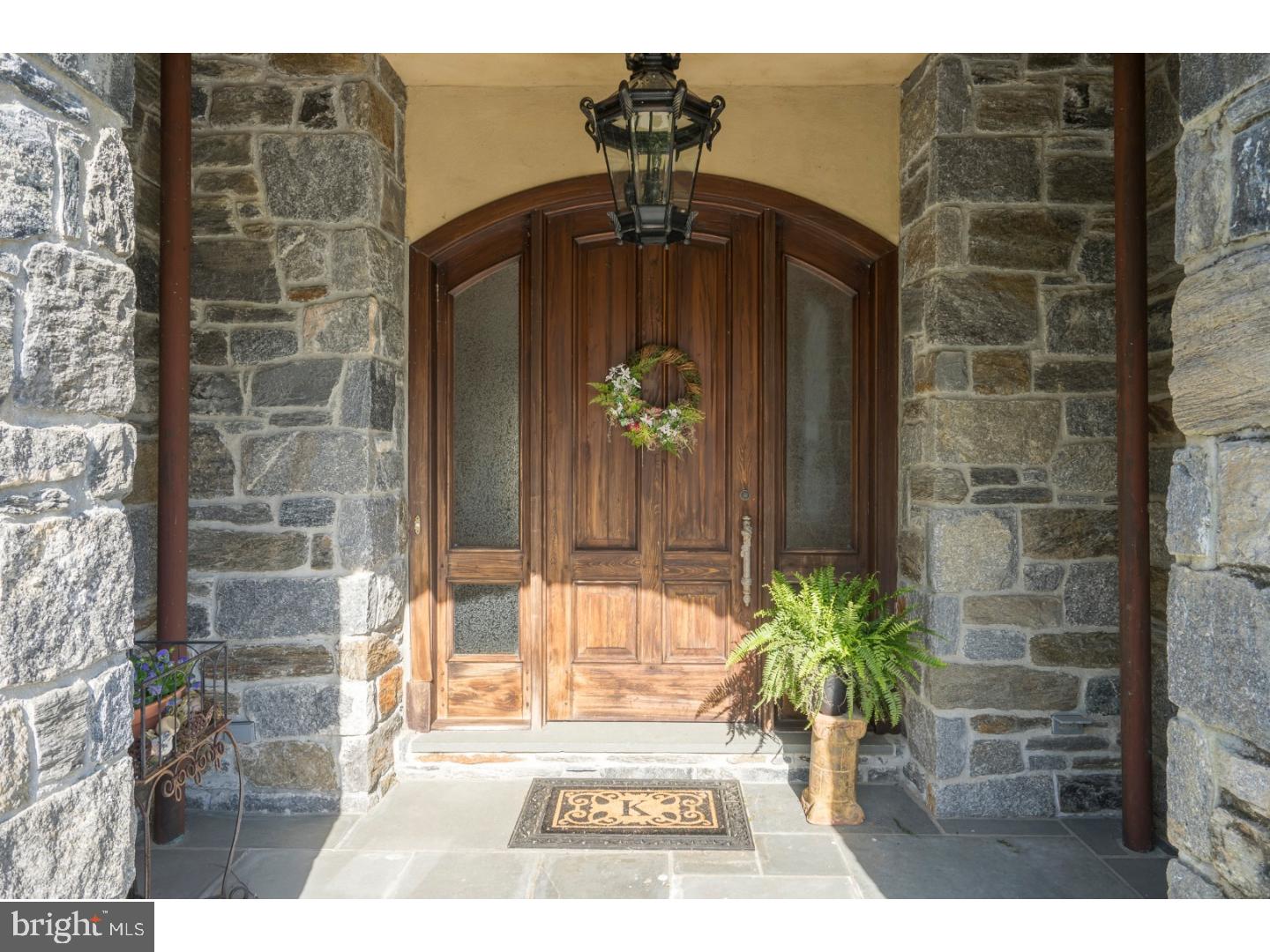 GEIST POINT - Residential