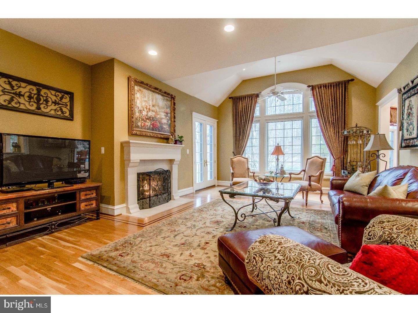 GEIST POINT - Residential