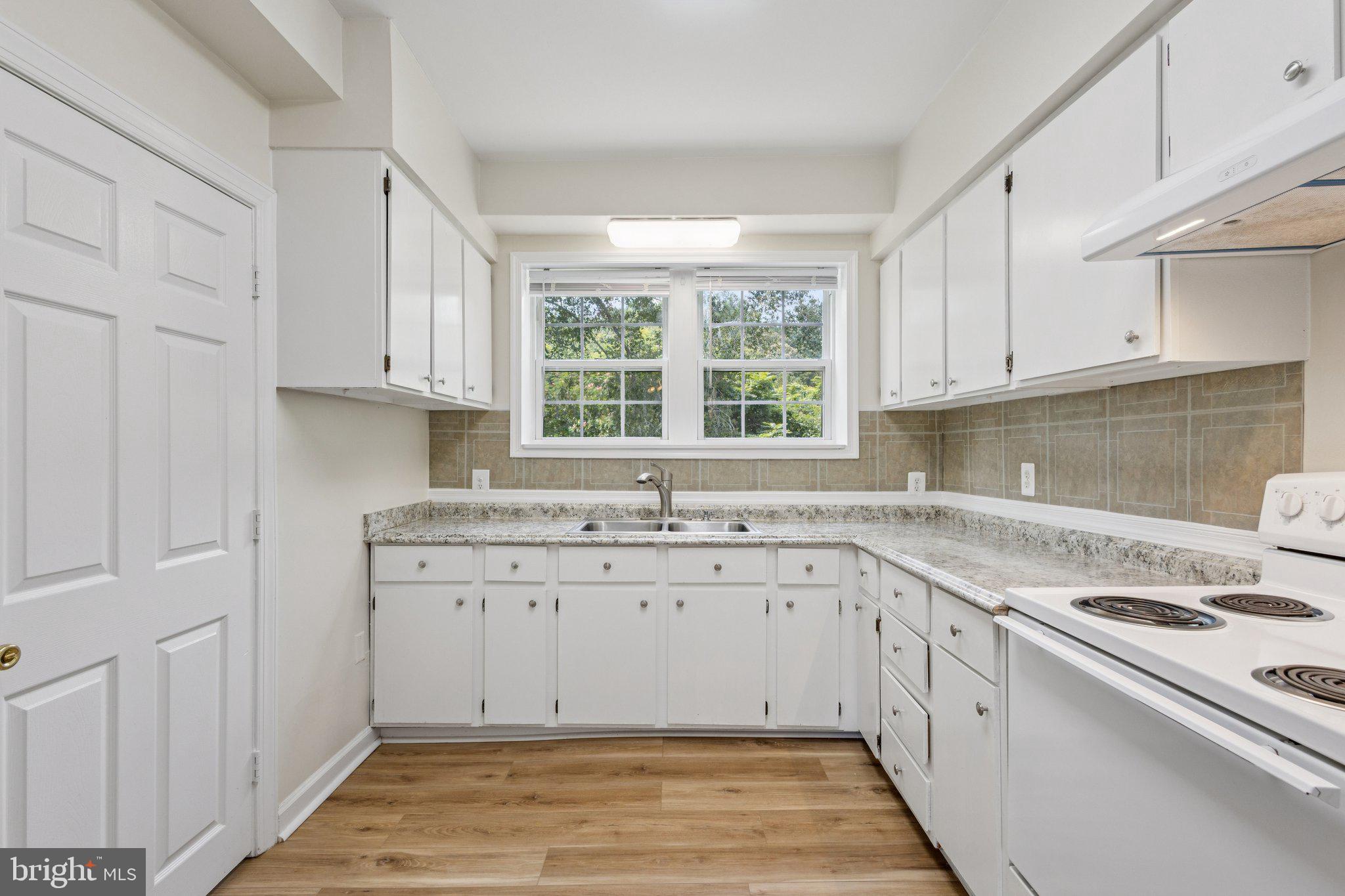 KELLEY ROAD COMMONS - Residential