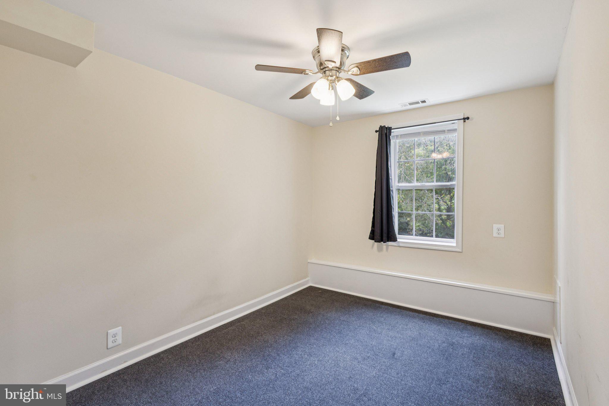 KELLEY ROAD COMMONS - Residential