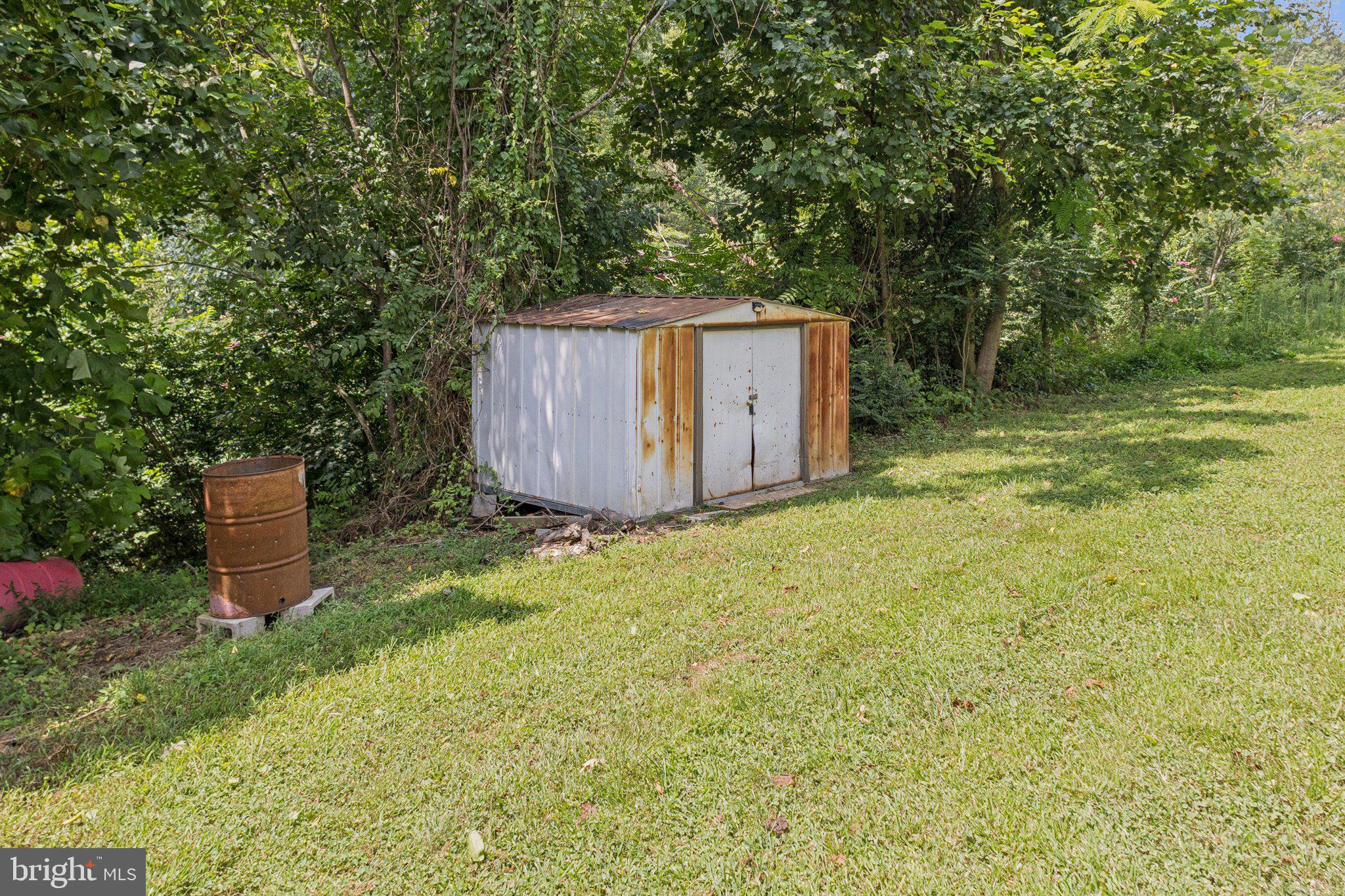 KELLEY ROAD COMMONS - Residential