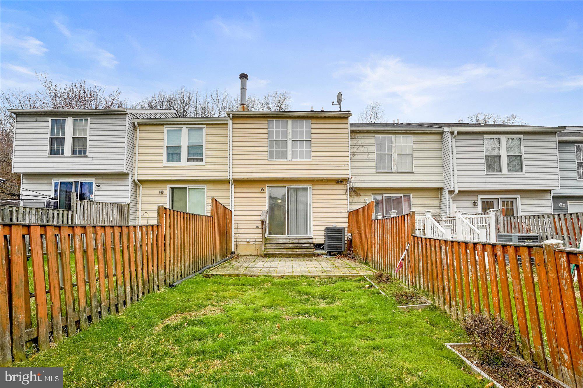 WOODBRIDGE CENTER - Residential