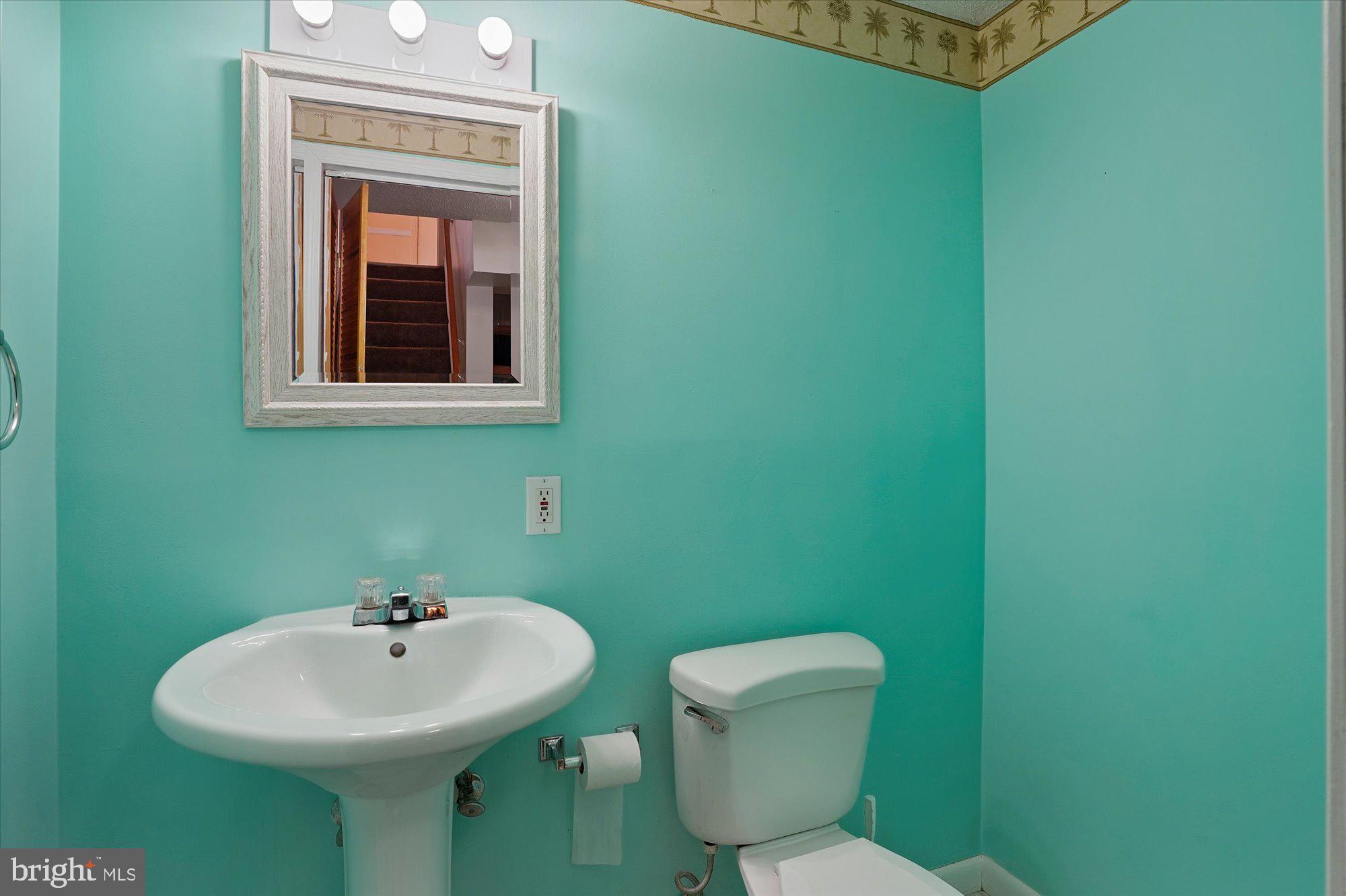 WOODBRIDGE CENTER - Residential