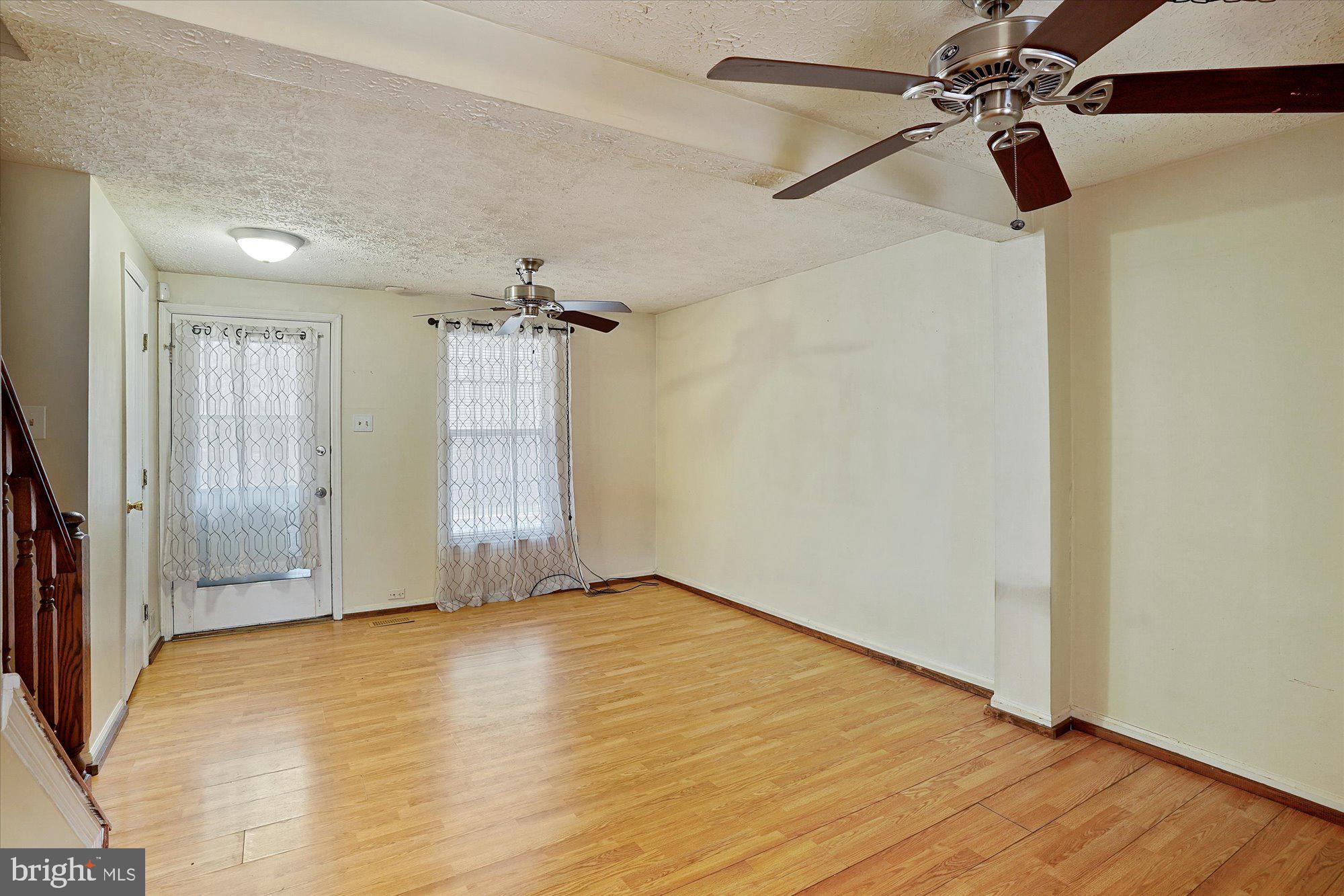 WOODBRIDGE CENTER - Residential