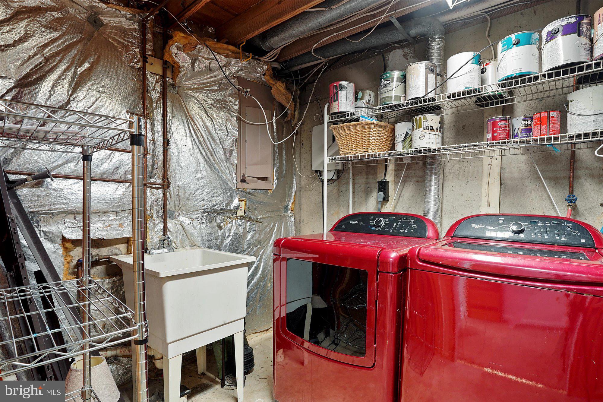 WOODBRIDGE CENTER - Residential