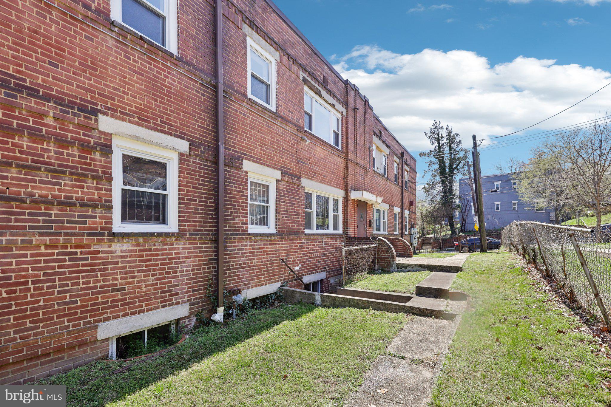 43 FORRESTER STREET SW