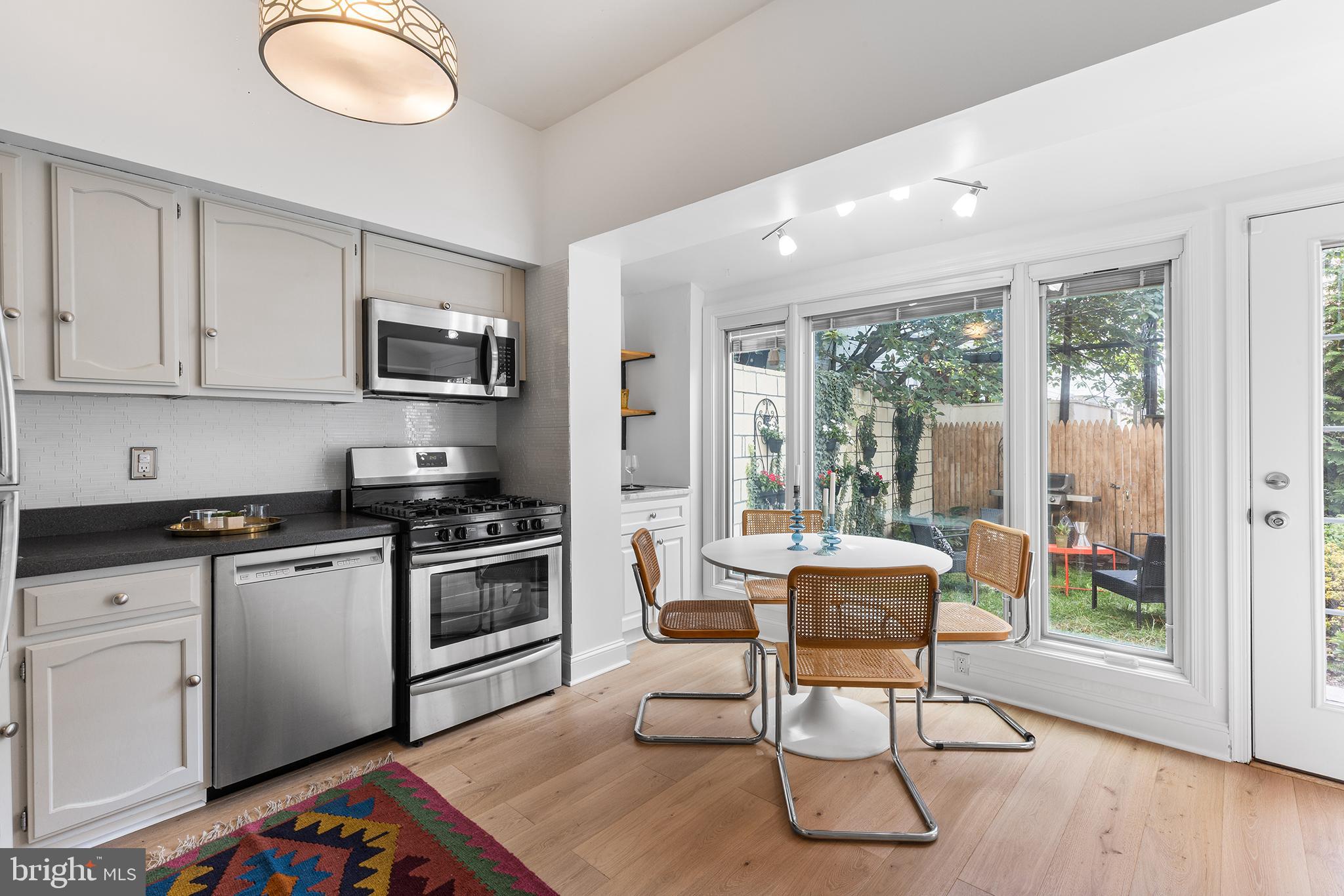 GRADUATE HOSPITAL - Residential