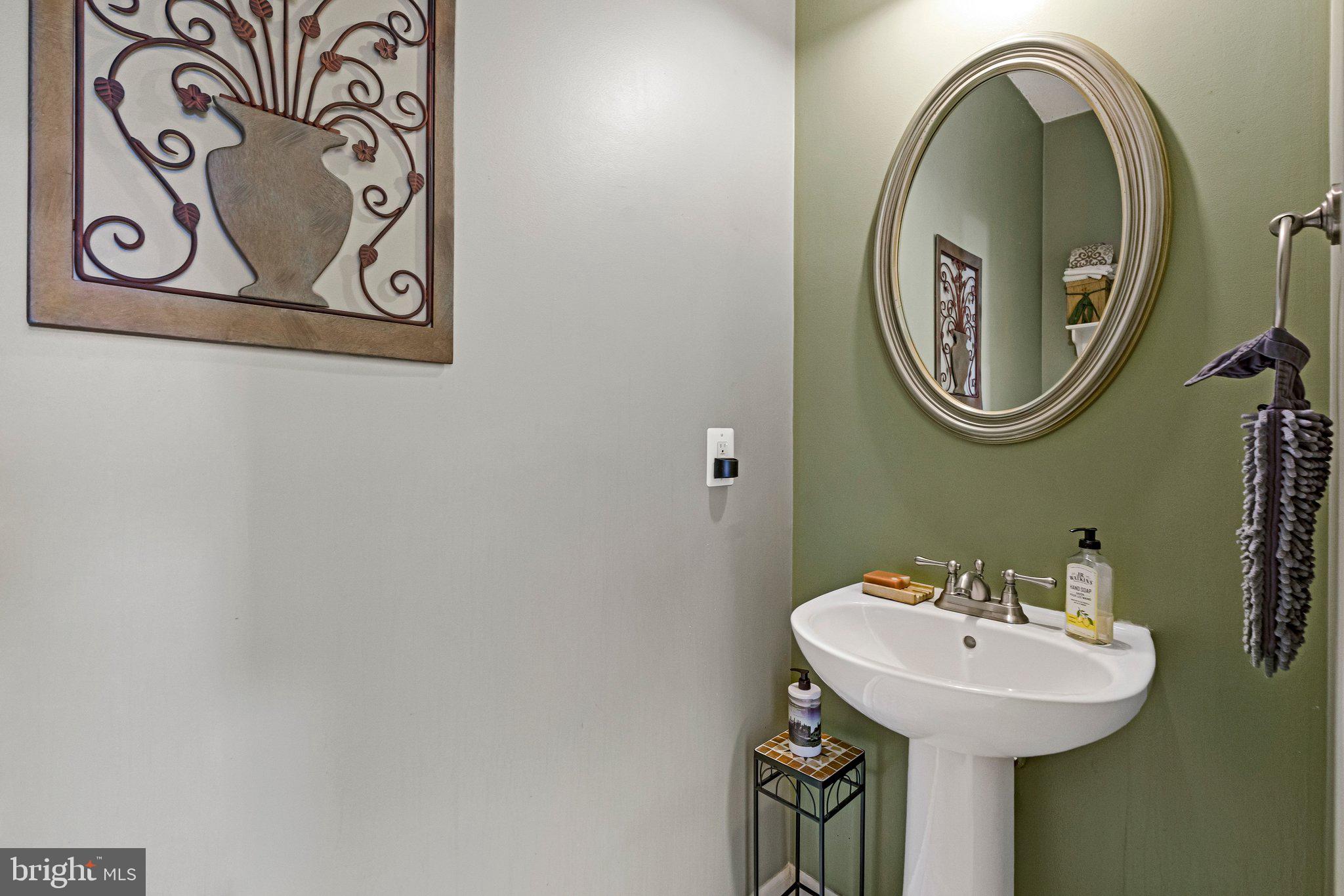 ASHLEIGH - Residential