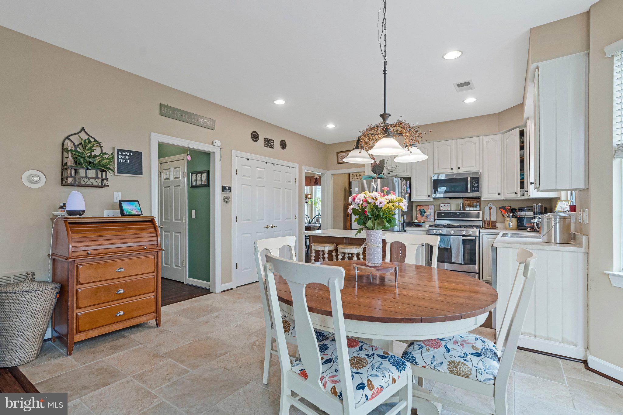 ASHLEIGH - Residential