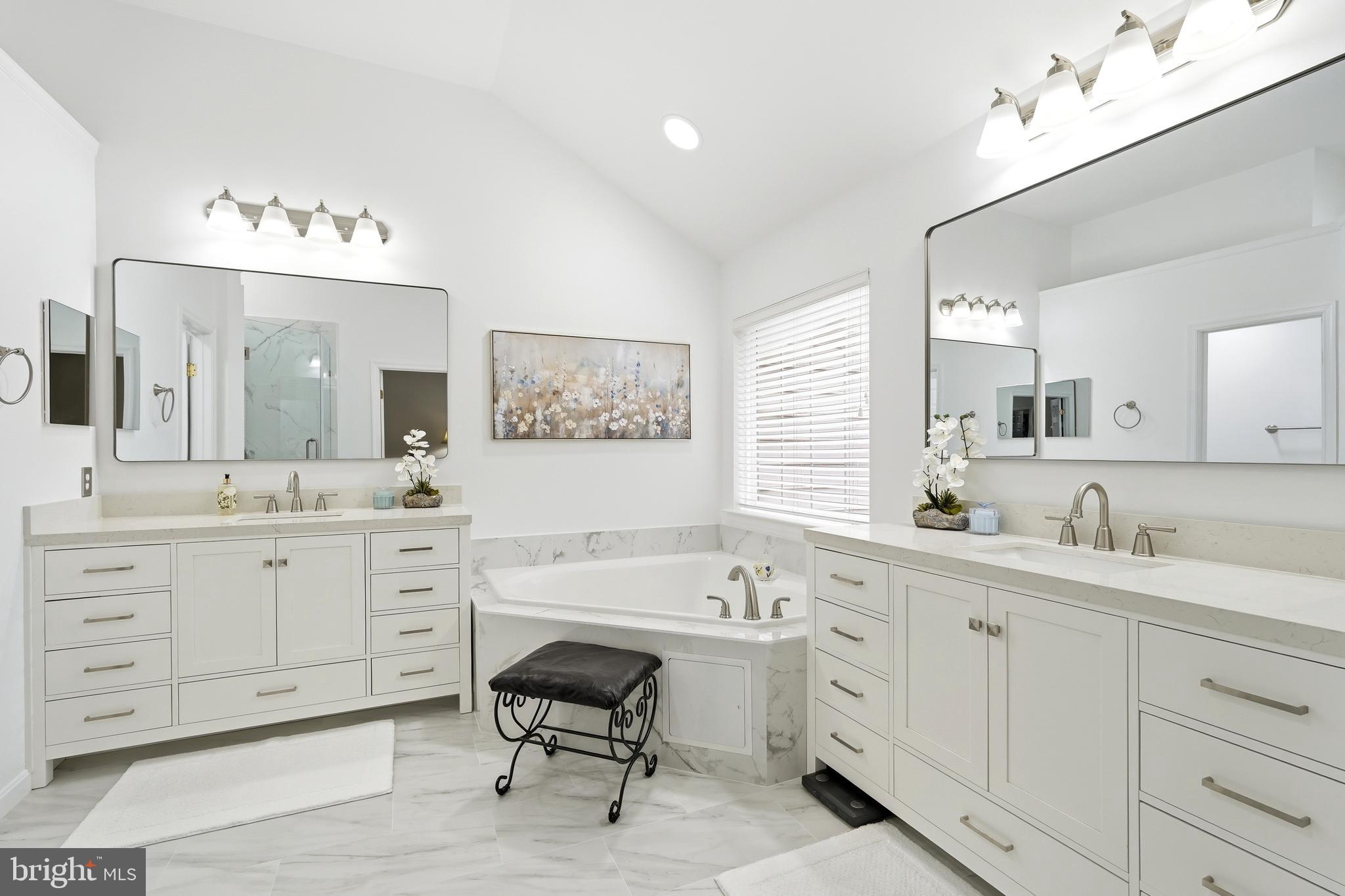 13021 LASHMERE COURT