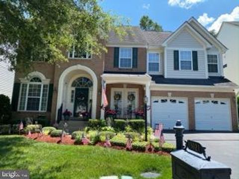 Photo of 13021 Lashmere Court, WOODBRIDGE, VA 22192 (MLS # VAPW2112122)