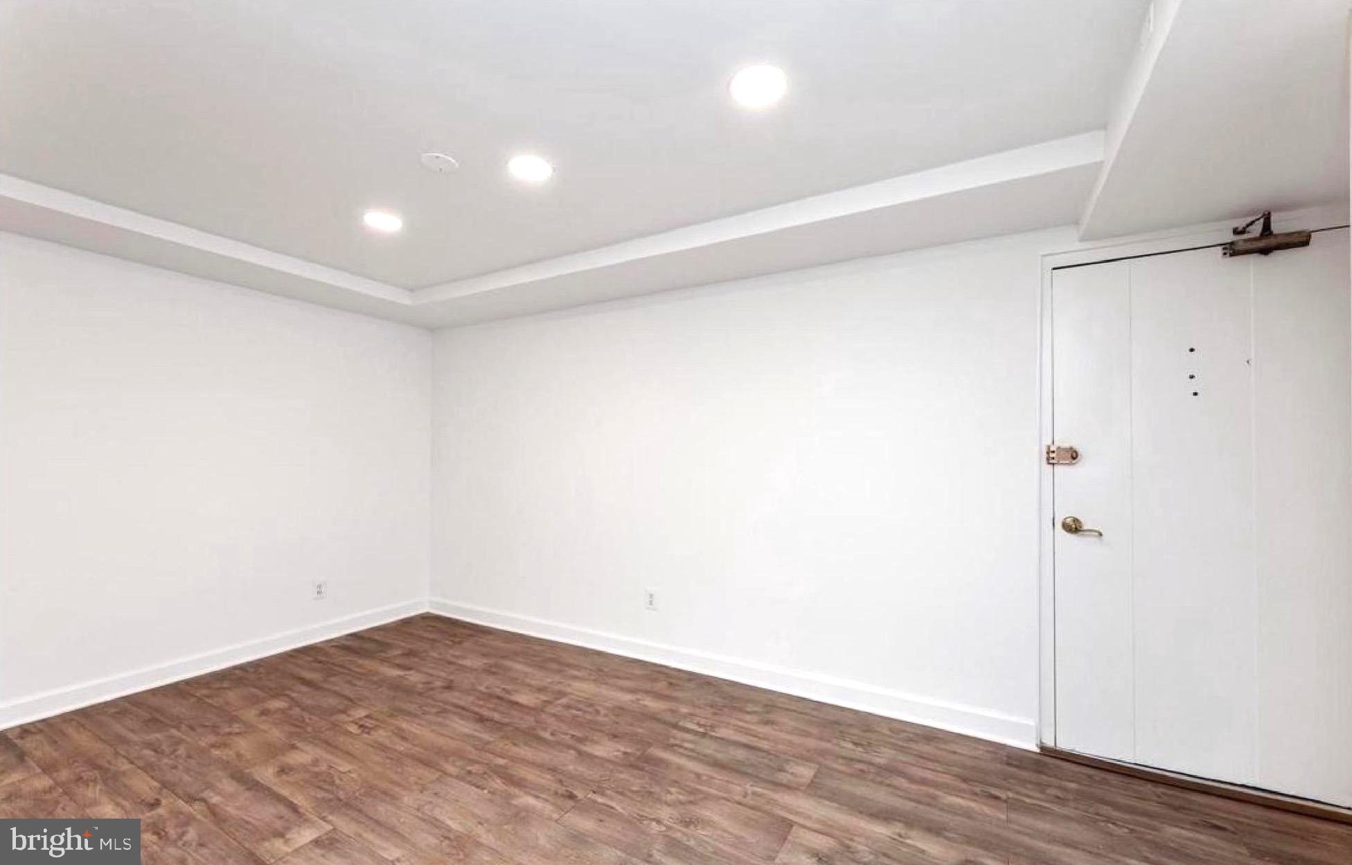 DOMINION TERRACE - Residential Lease