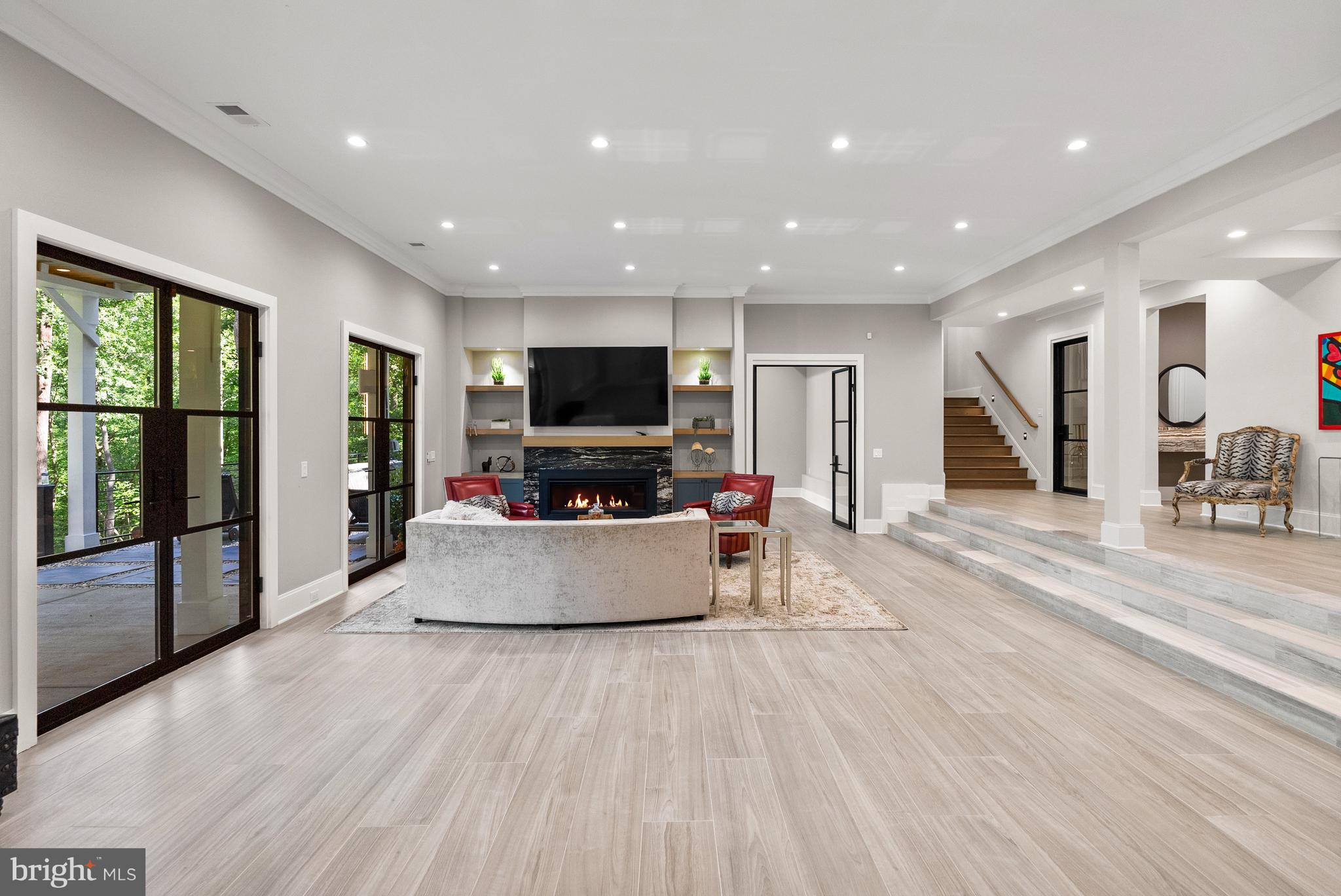 LANGLEY FOREST - Residential