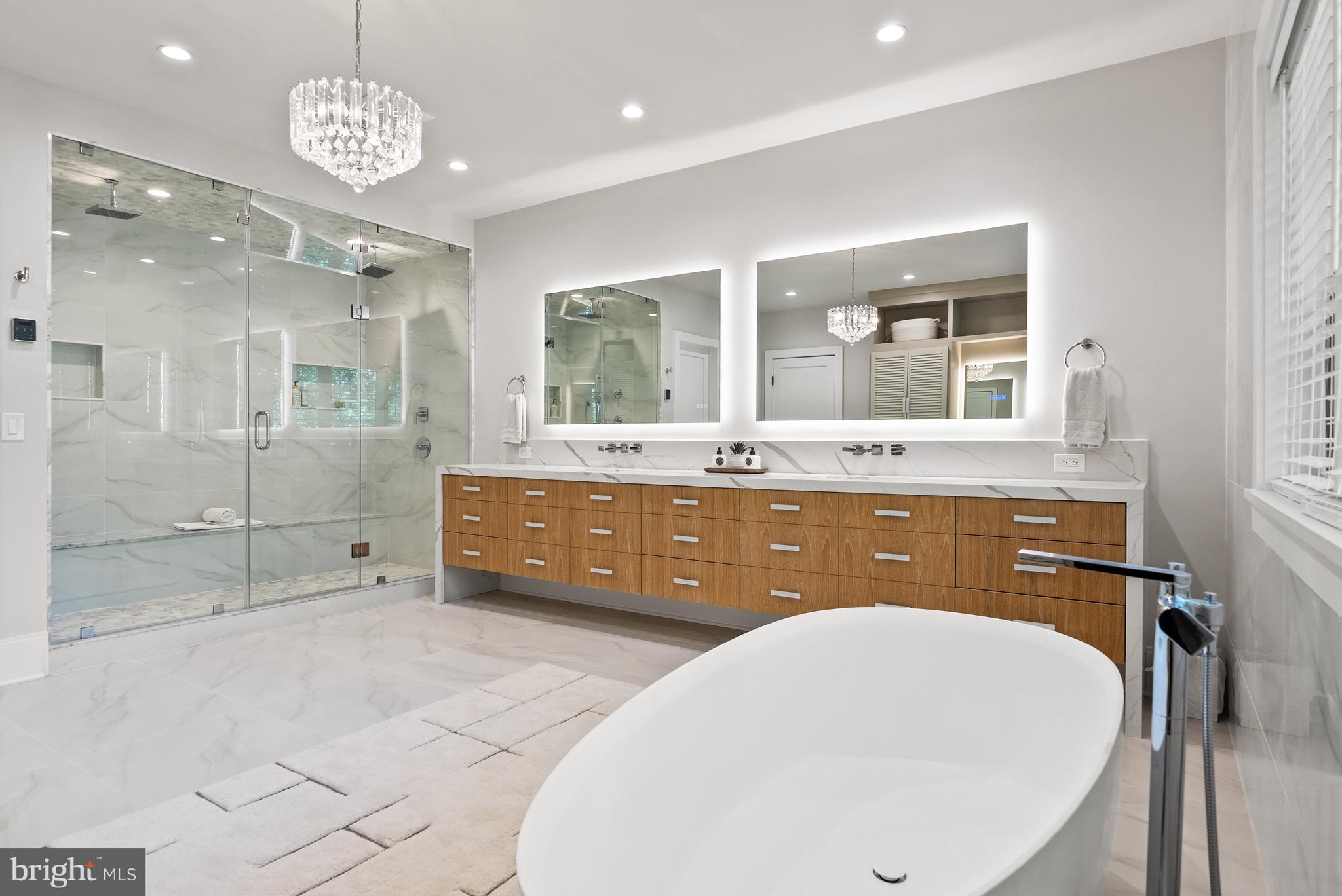 LANGLEY FOREST - Residential