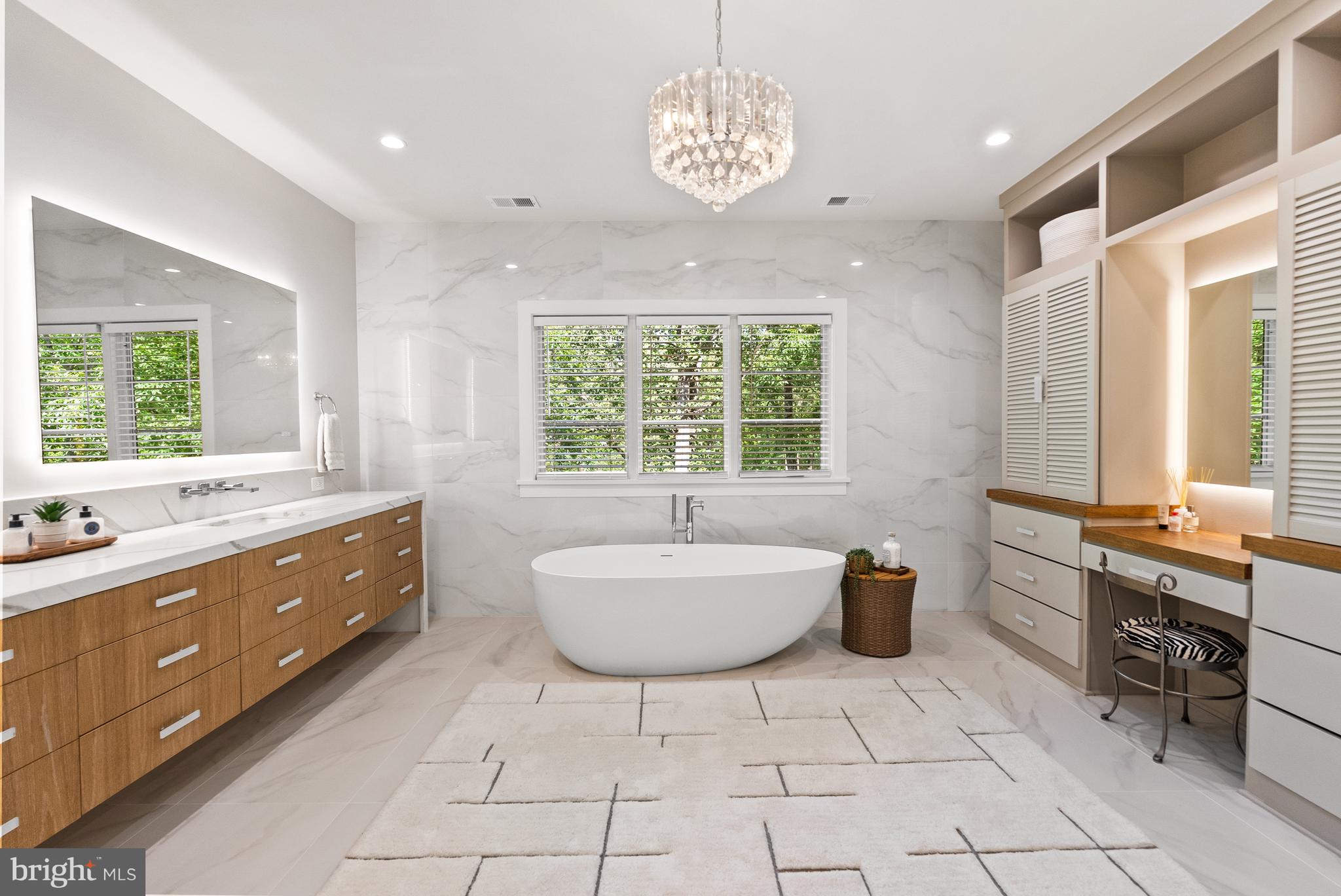 LANGLEY FOREST - Residential