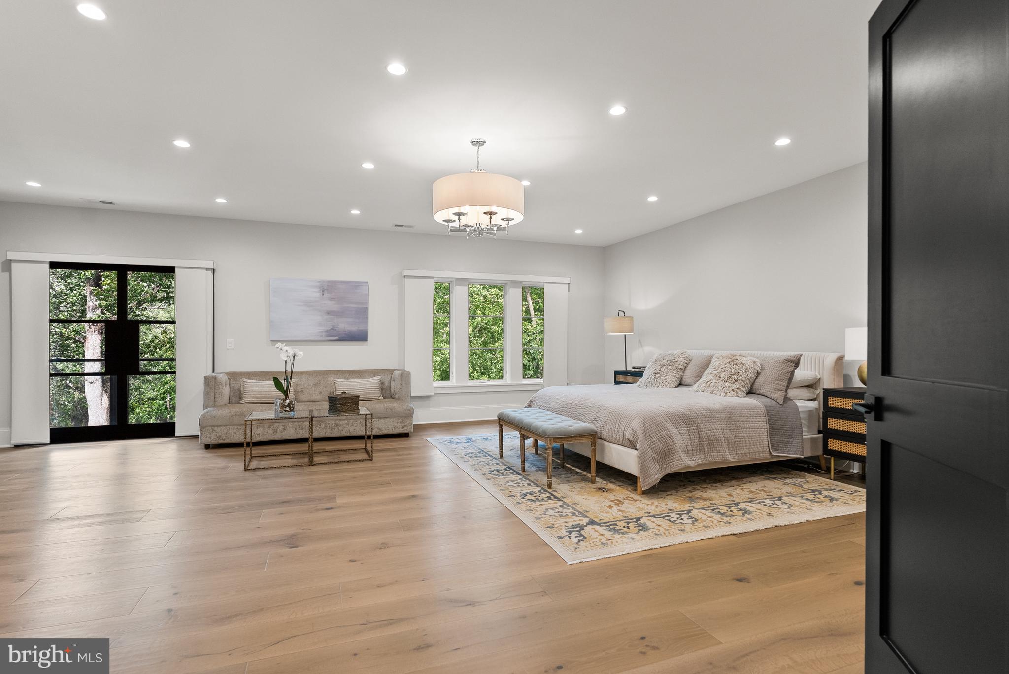 LANGLEY FOREST - Residential