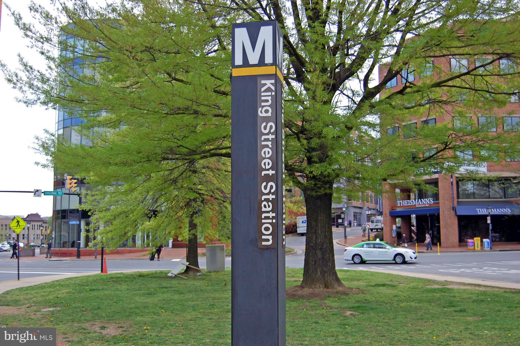 WOLFE ALLEY - Residential