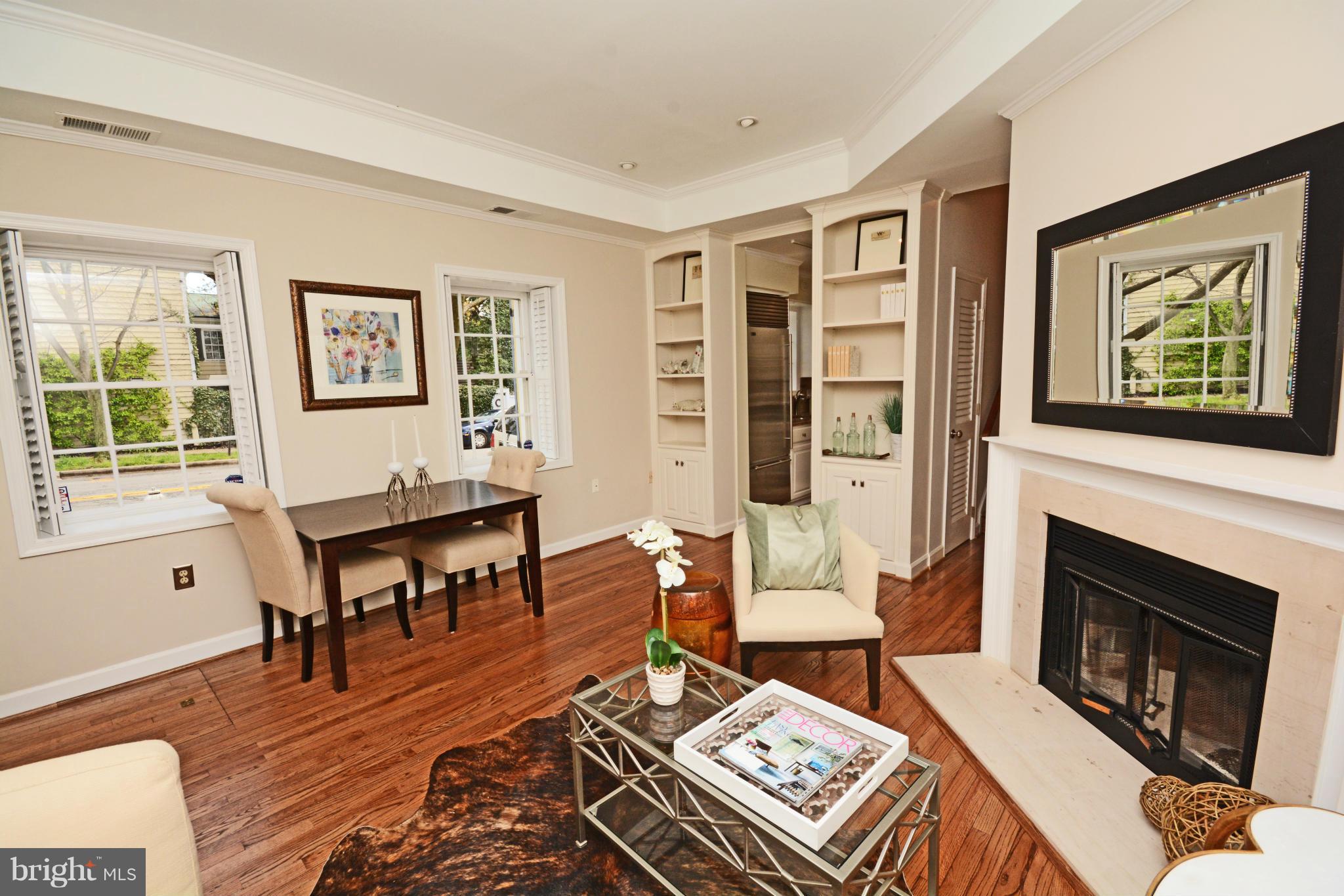 WOLFE ALLEY - Residential