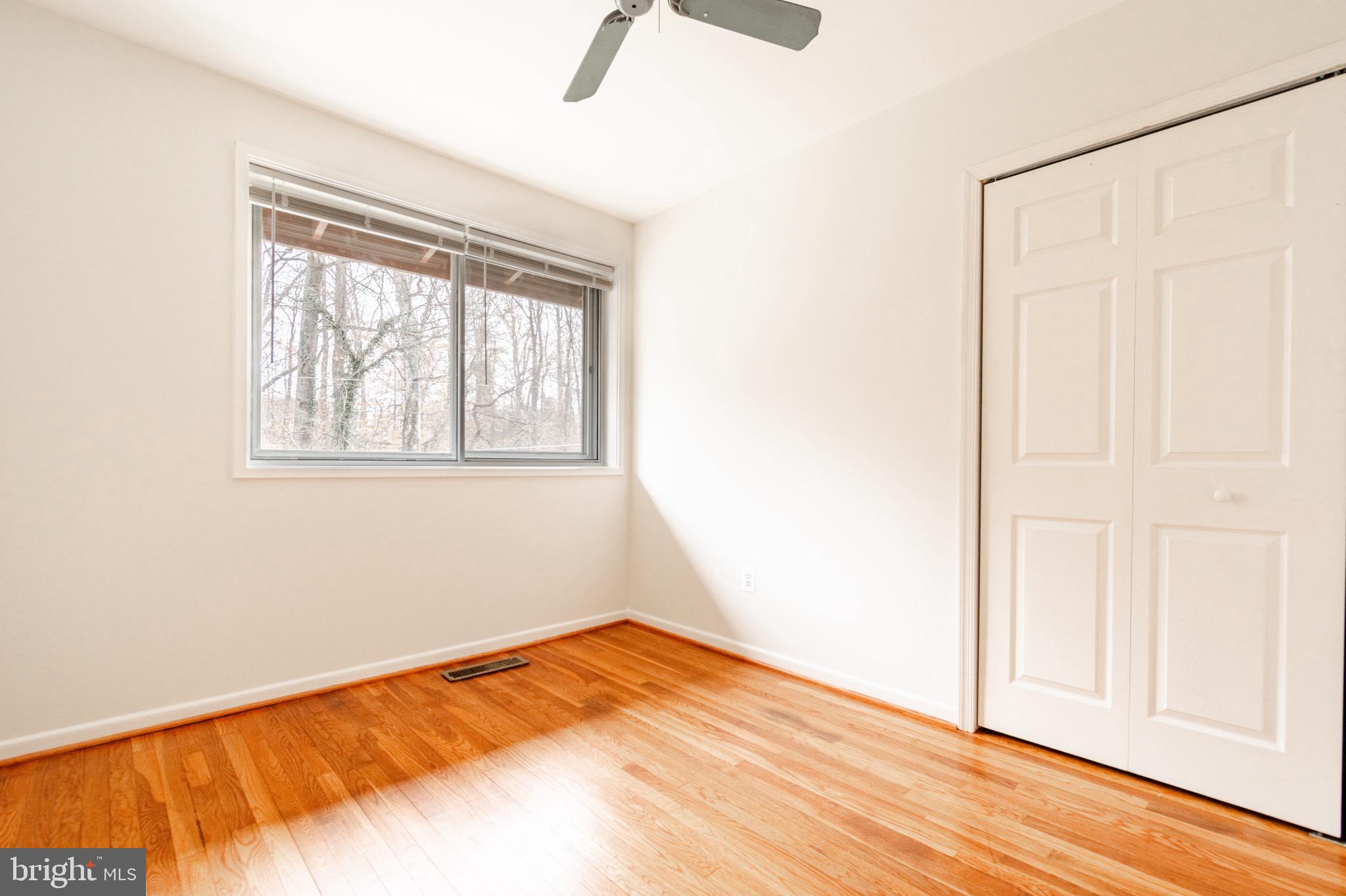 MOSBY WOODS TOWNHOUSE - Residential