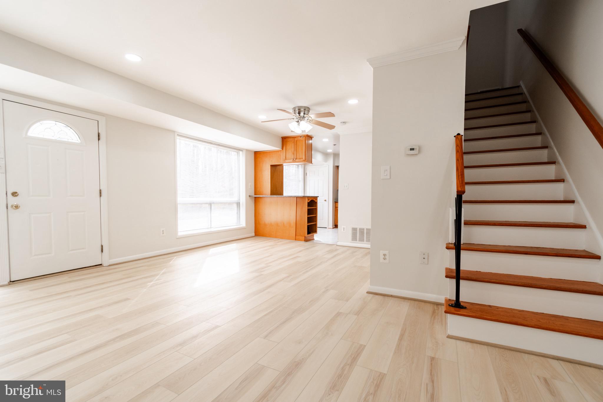 MOSBY WOODS TOWNHOUSE - Residential