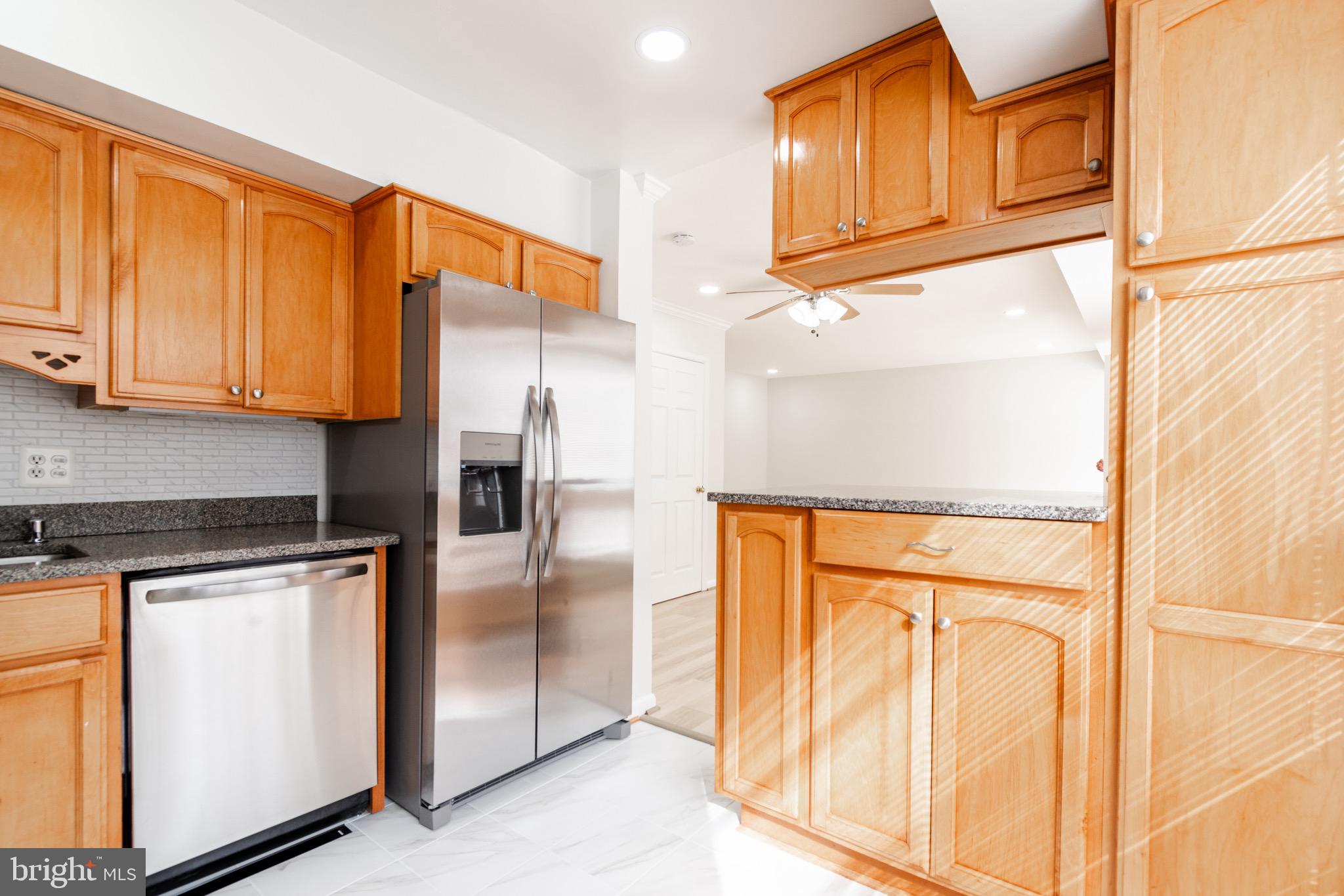 MOSBY WOODS TOWNHOUSE - Residential