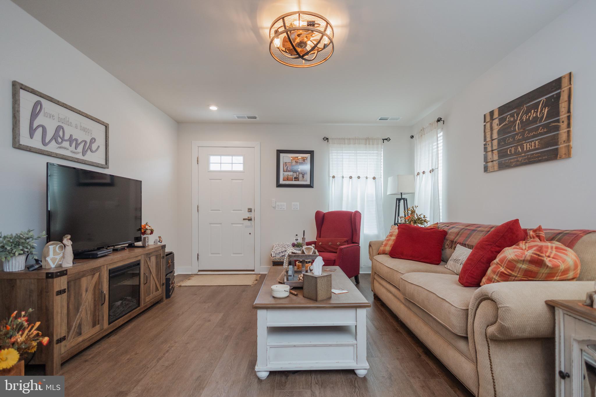 ARCADIA NORTH - Residential