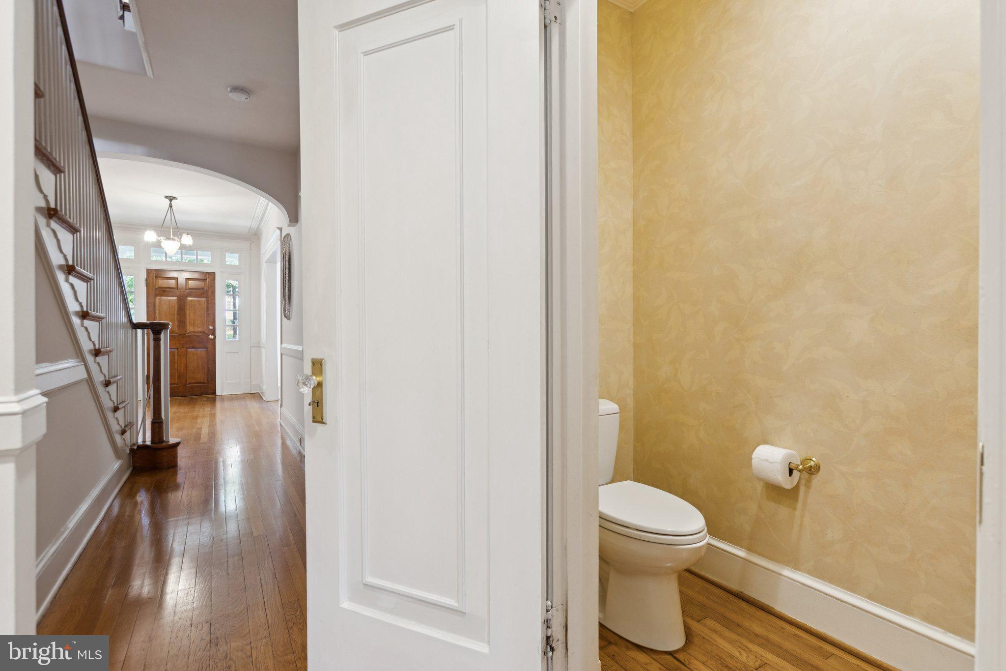 CHEVY CHASE VILLAGE - Residential