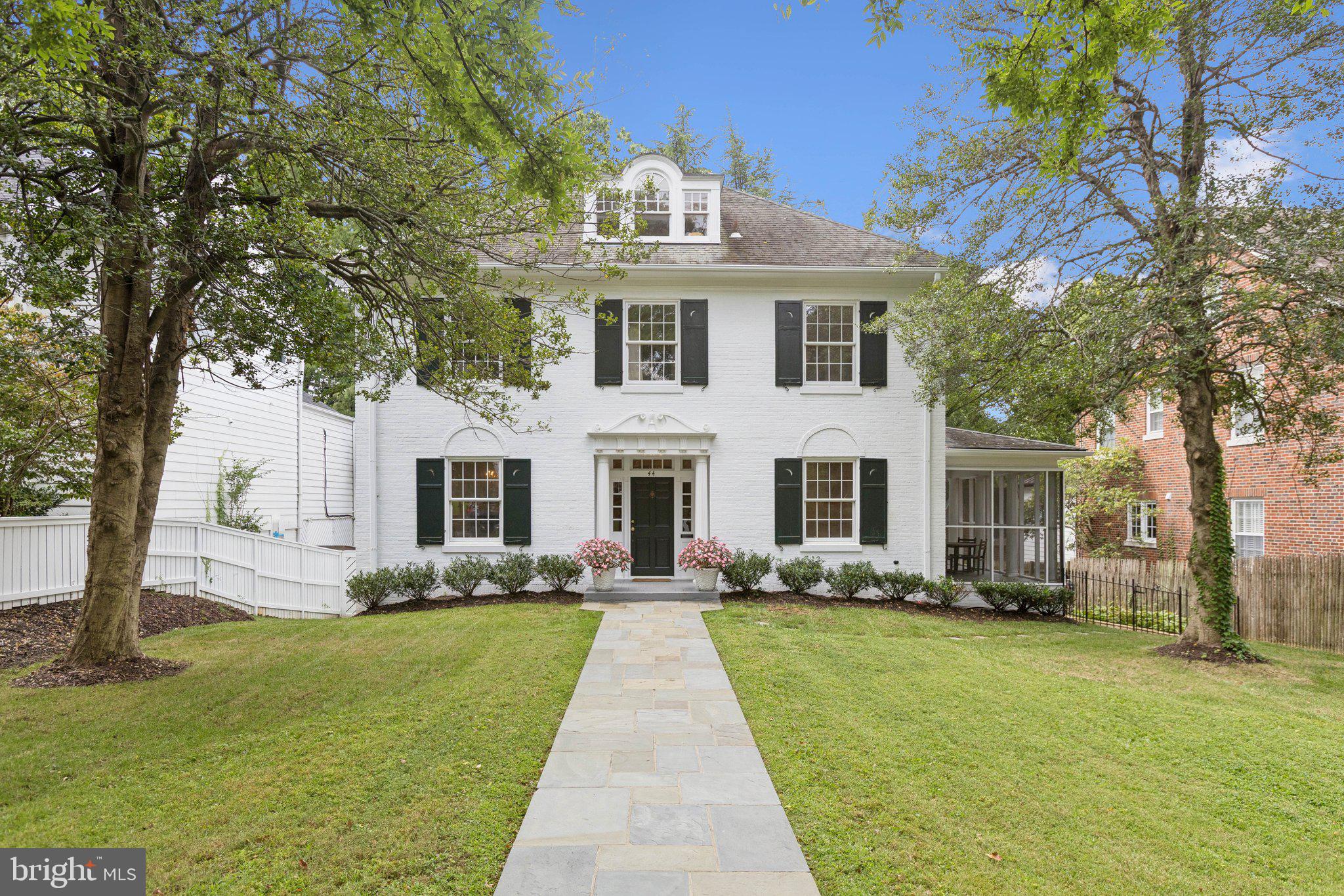 CHEVY CHASE VILLAGE - Residential